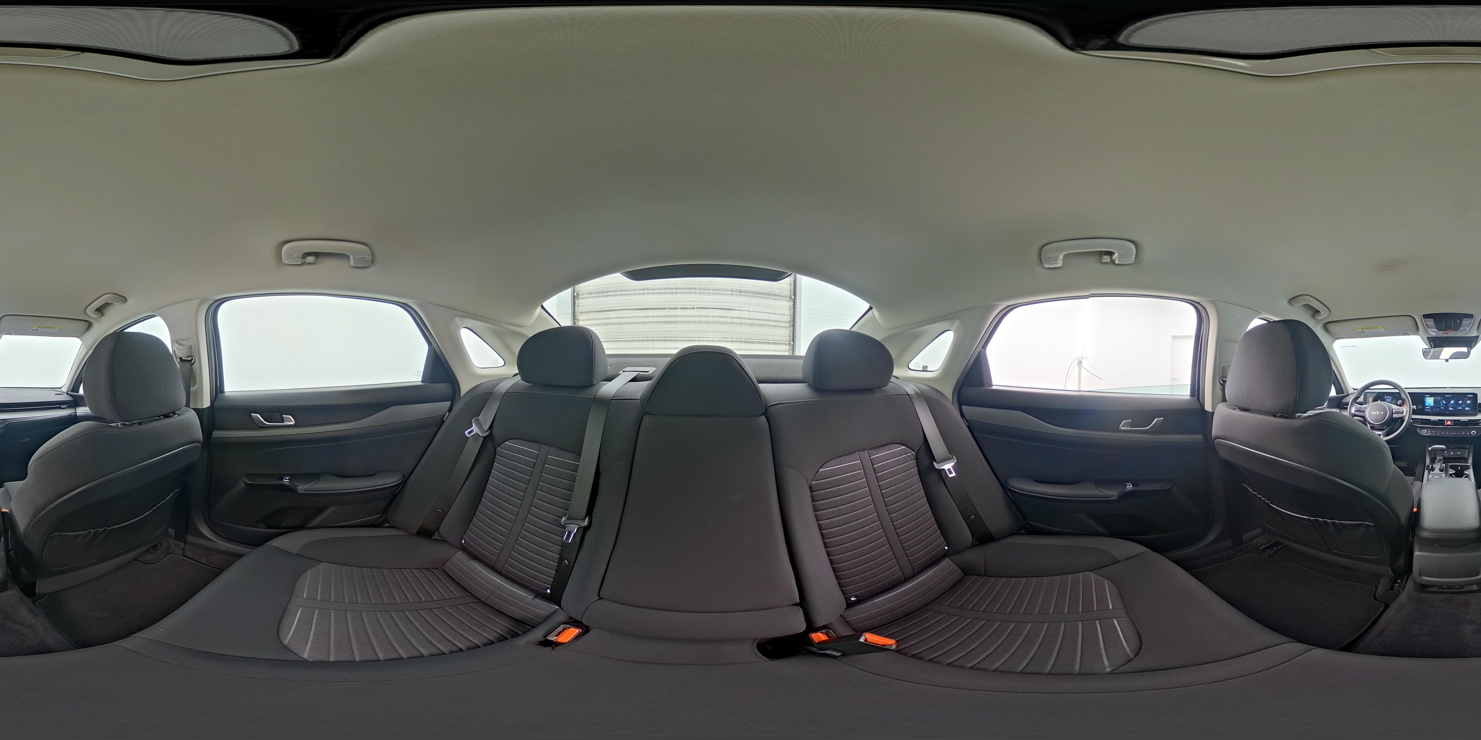 2025 Kia K5 LXS - Photo 25