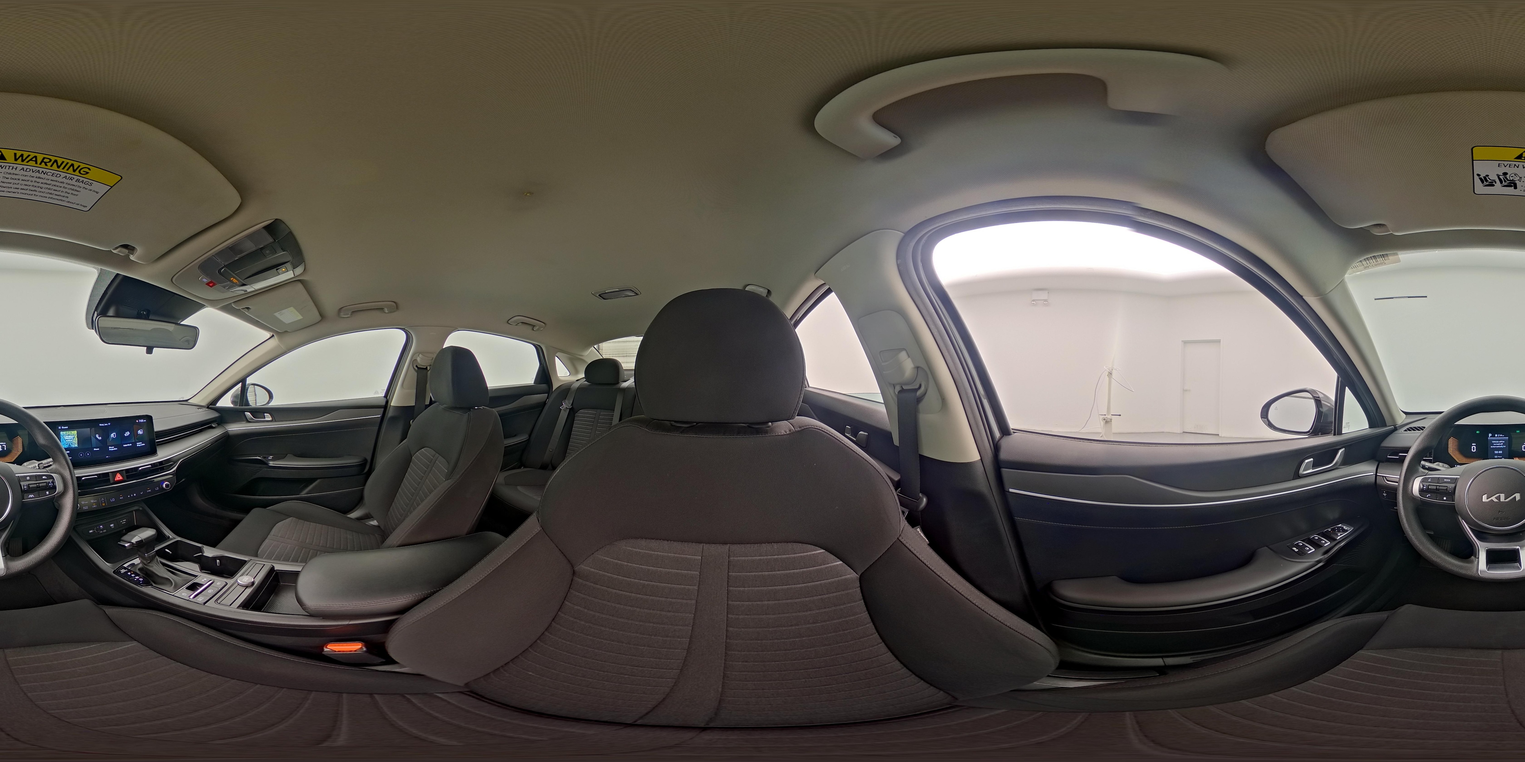 2025 Kia K5 LXS - Photo 26