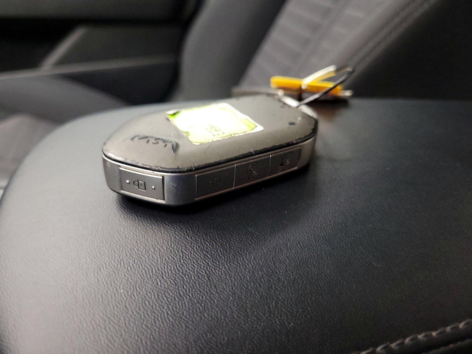 2025 Kia K5 LXS - Photo 23
