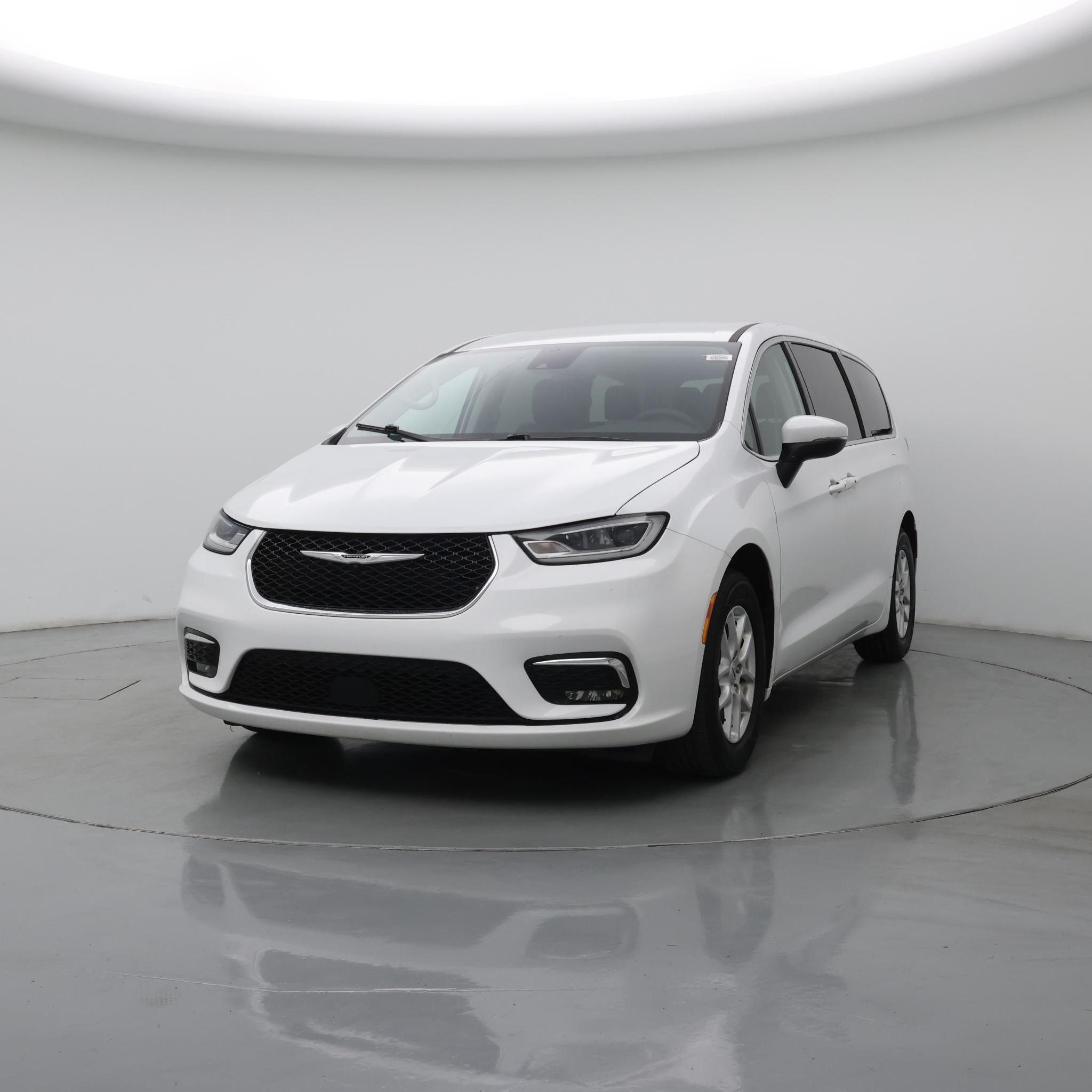 Thumbnail: 2023 Chrysler Pacifica - 4