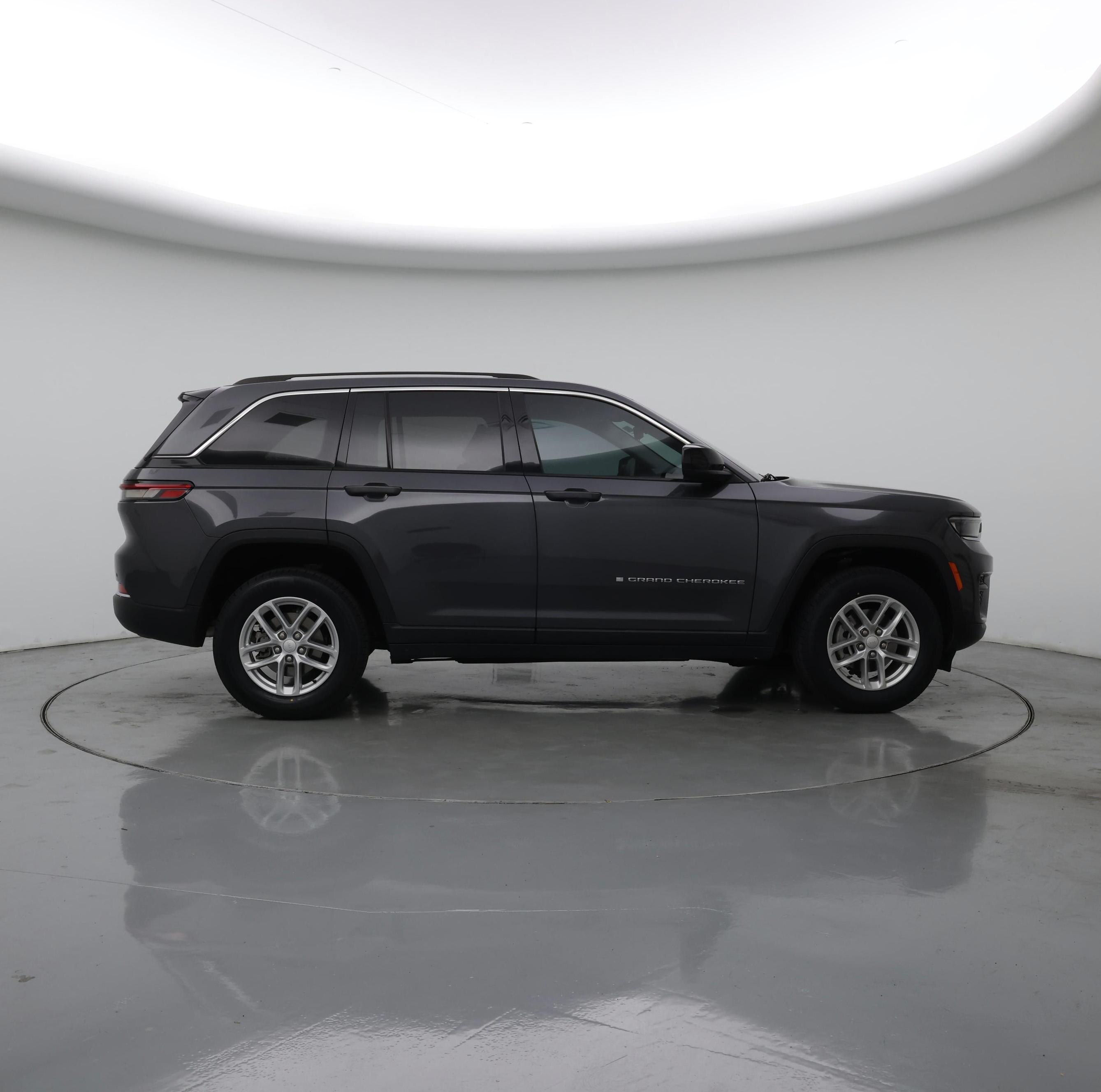 Thumbnail: 2023 Jeep Grand Cherokee - 7
