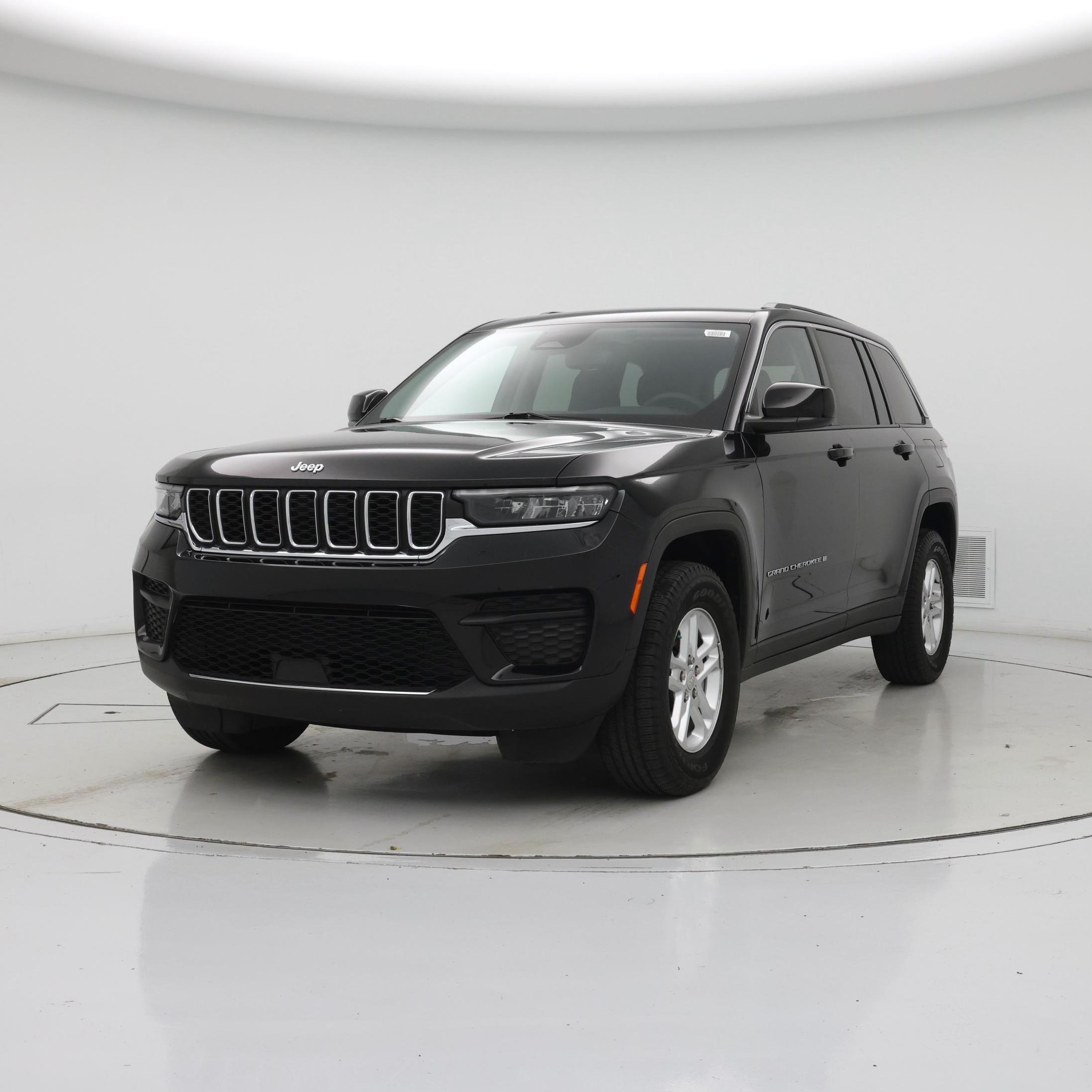 Thumbnail: 2023 Jeep Grand Cherokee - 4