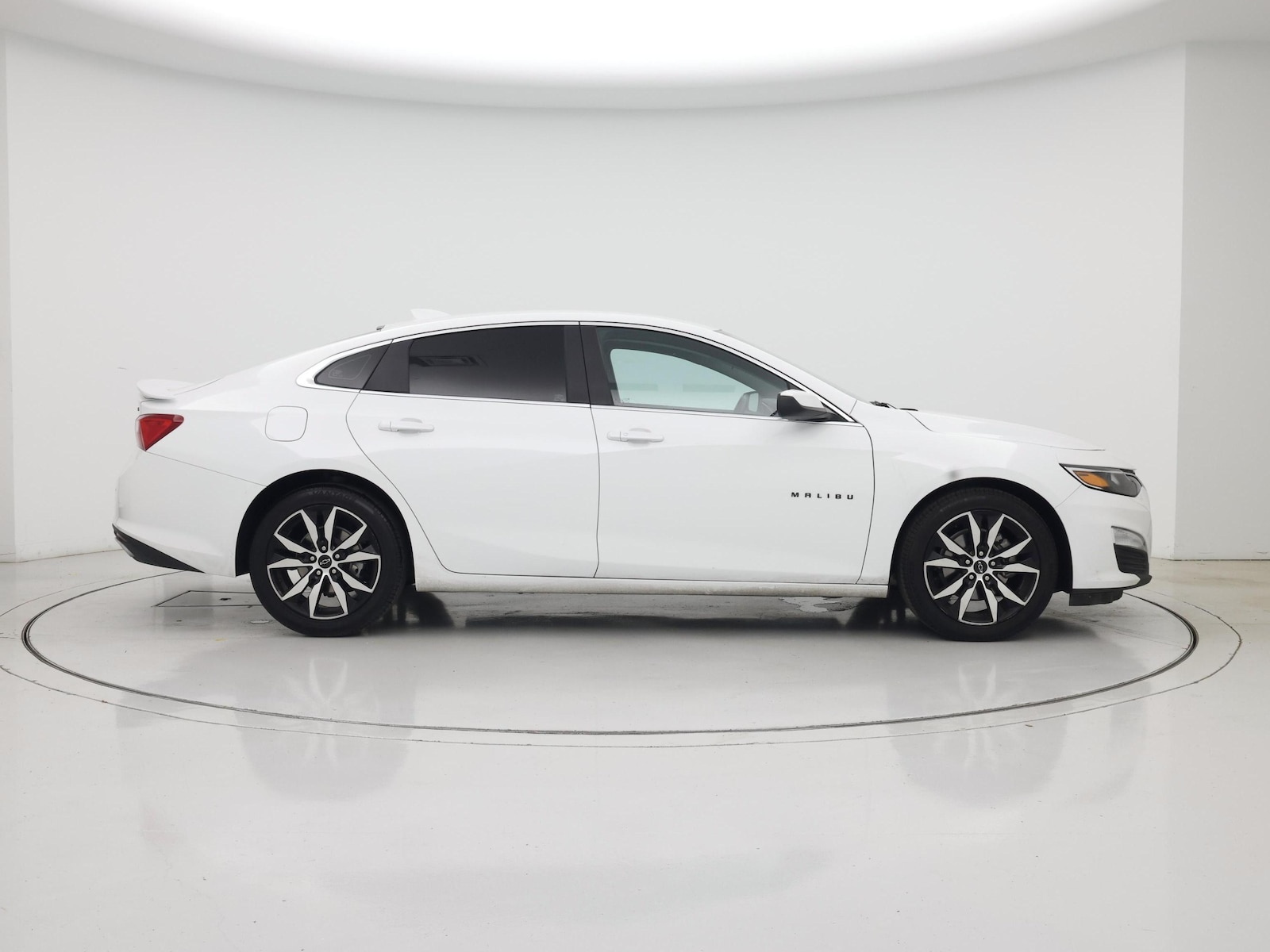 2022 Chevrolet Malibu RS - Photo 8