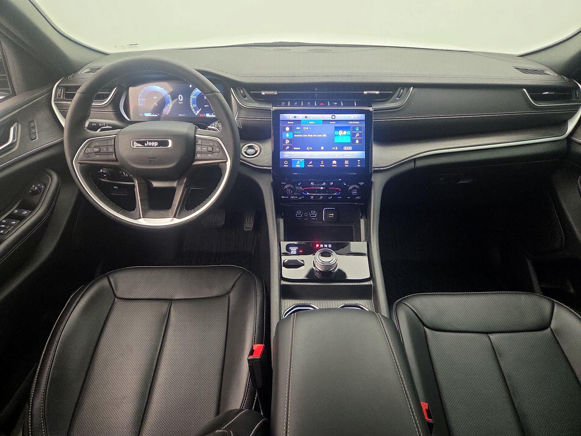 Thumbnail: 2025 Jeep Grand Cherokee - 9
