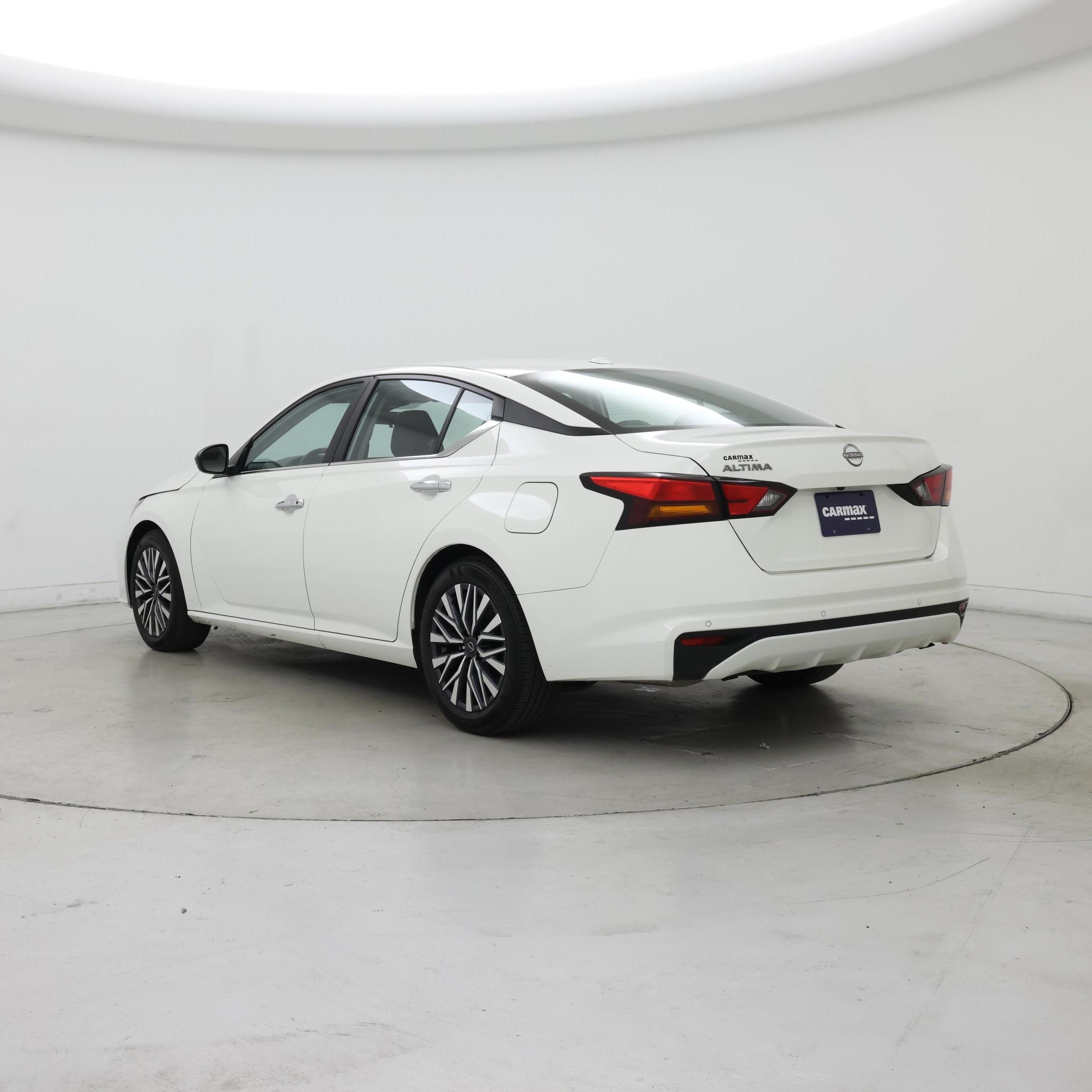 Thumbnail: 2025 Nissan Altima - 2