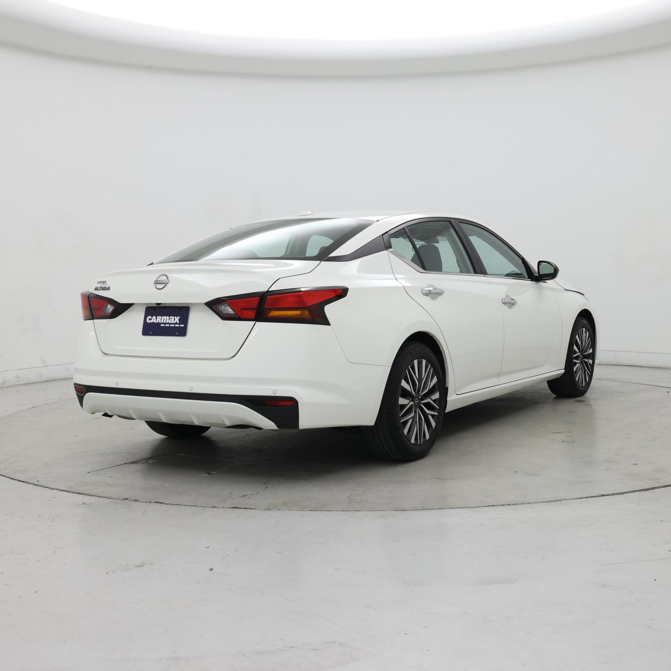 Thumbnail: 2025 Nissan Altima - 8