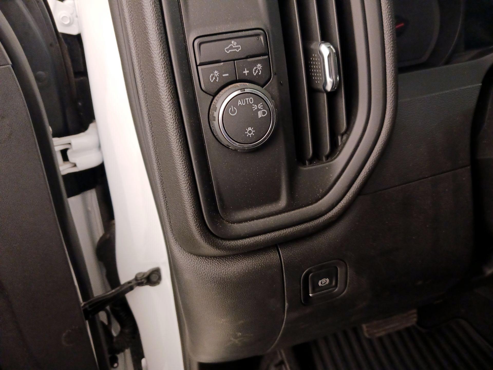 Thumbnail: 2024 Chevrolet Silverado 1500 - 13