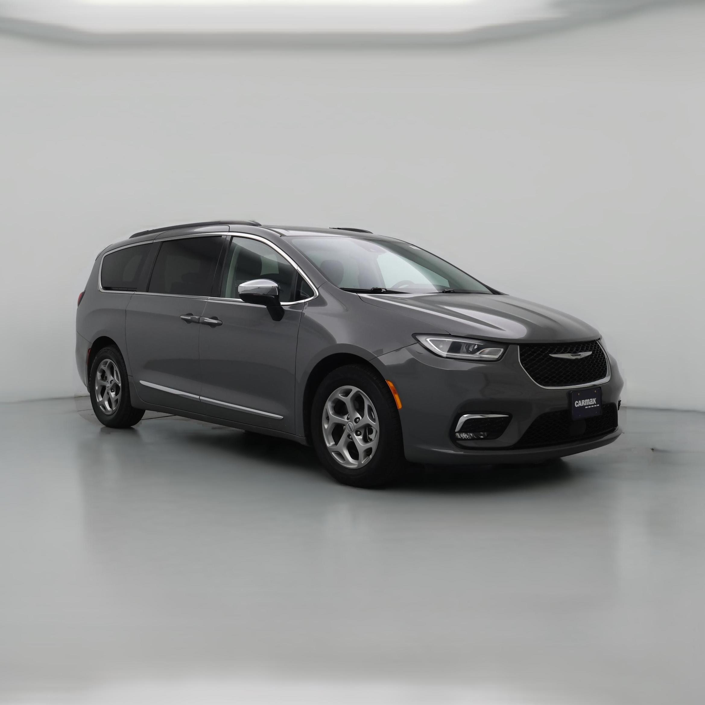 Thumbnail: 2023 Chrysler Pacifica - 1