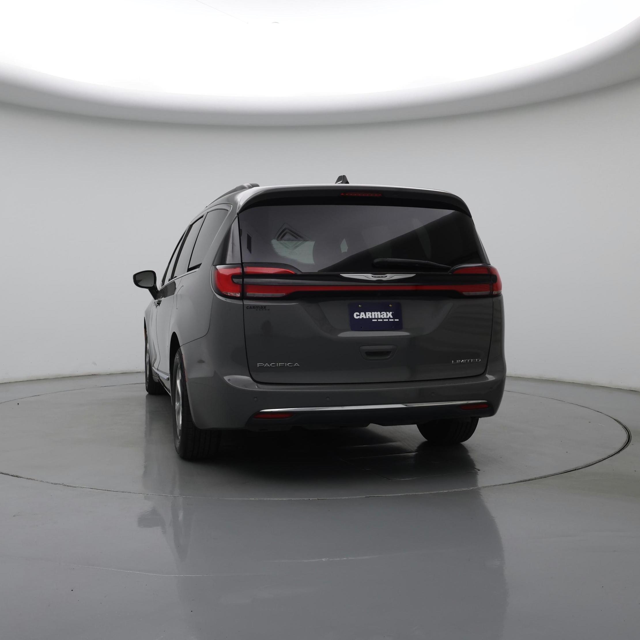 Thumbnail: 2023 Chrysler Pacifica - 6