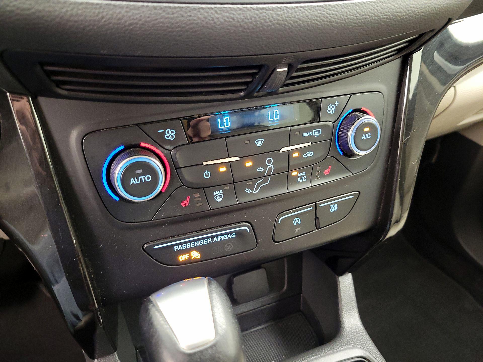 Thumbnail: 2017 Ford Escape - 17