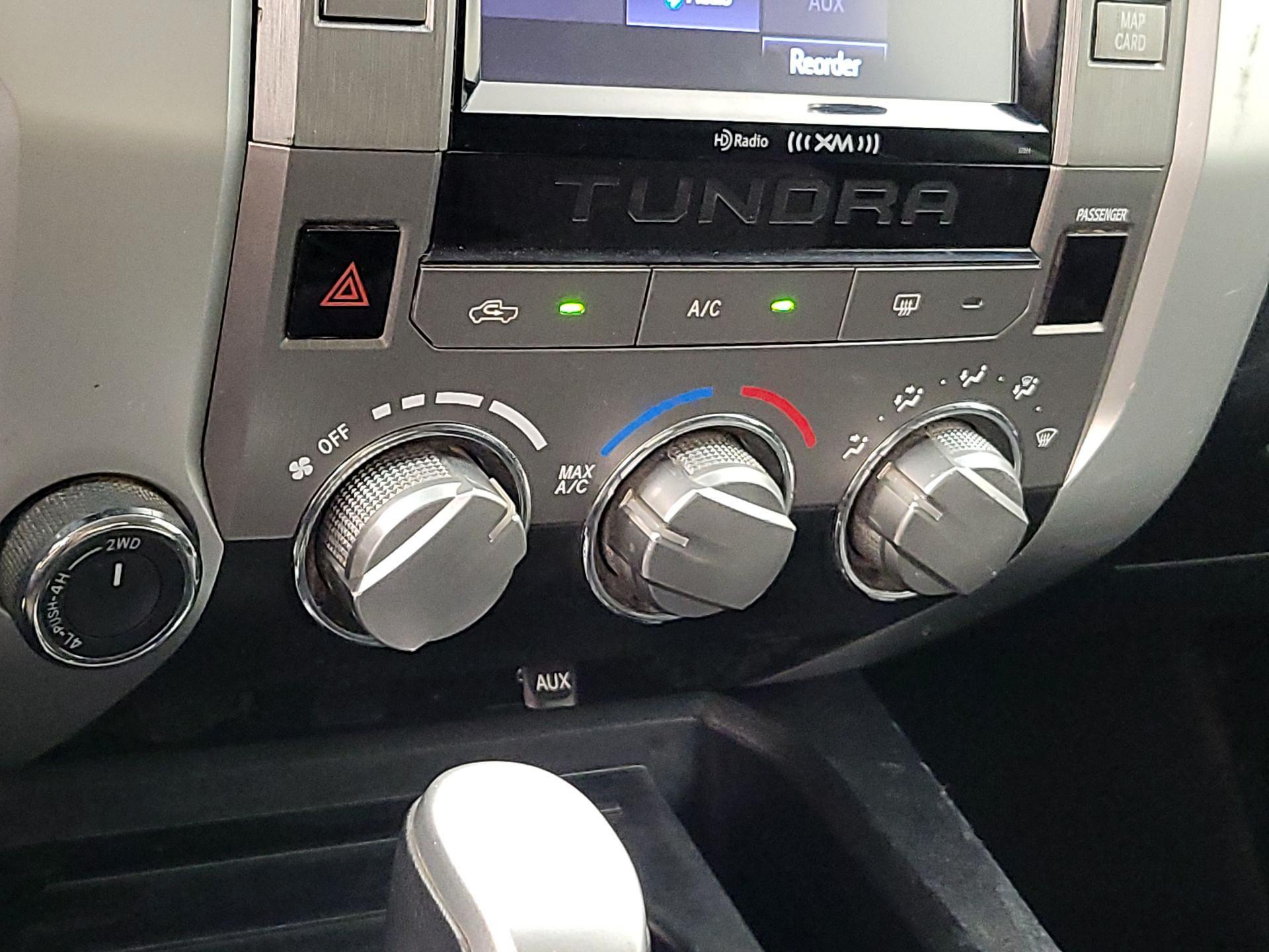 Thumbnail: 2015 Toyota Tundra - 16