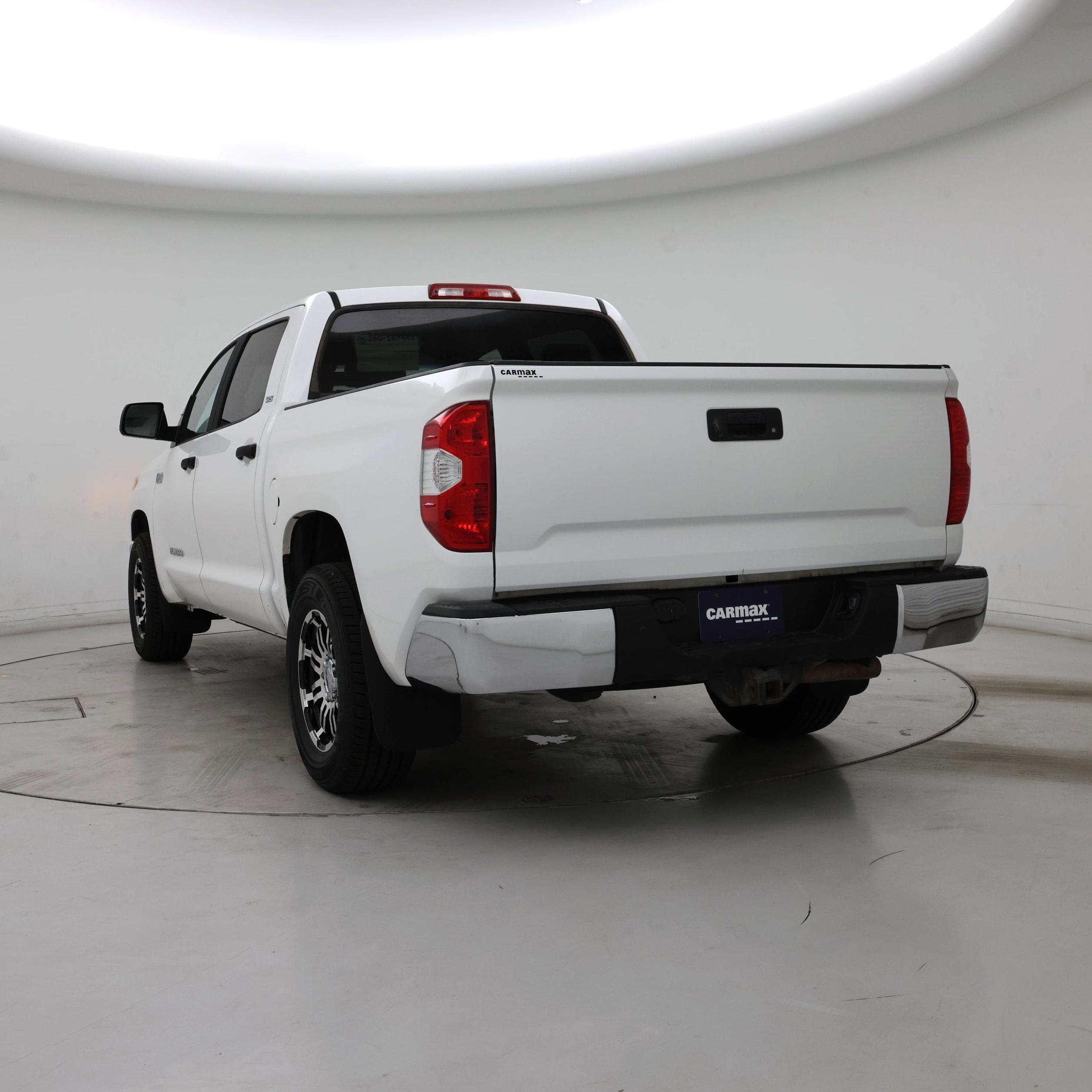 Thumbnail: 2015 Toyota Tundra - 2