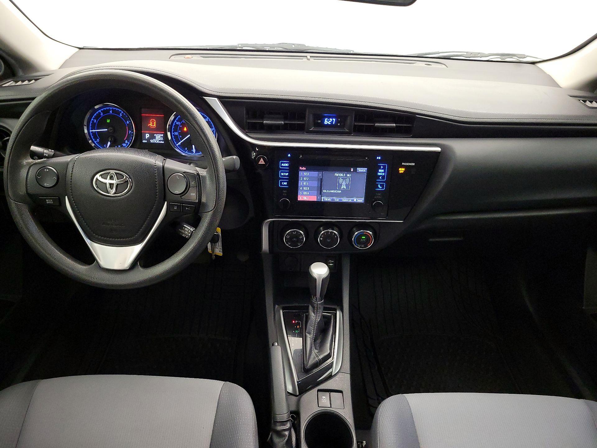 Thumbnail: 2017 Toyota Corolla - 9