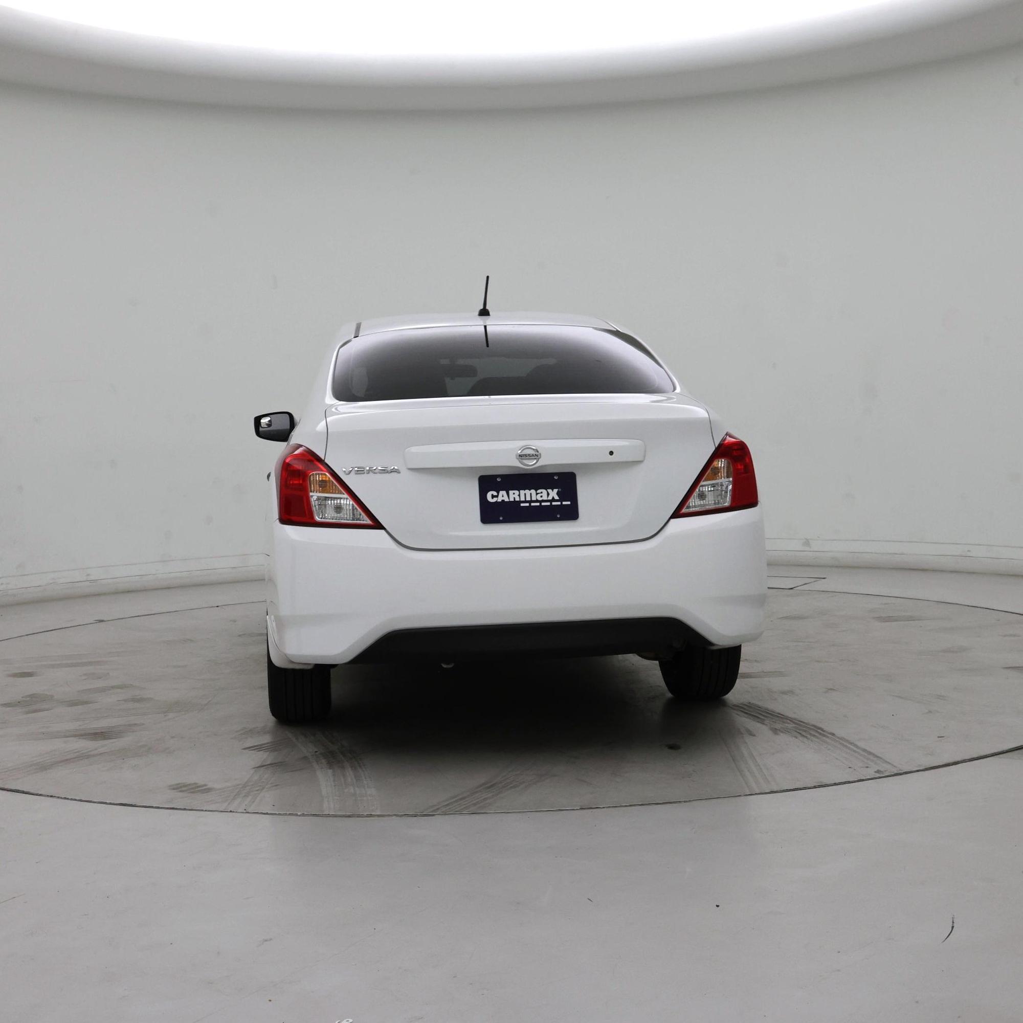 Thumbnail: 2017 Nissan Versa - 6