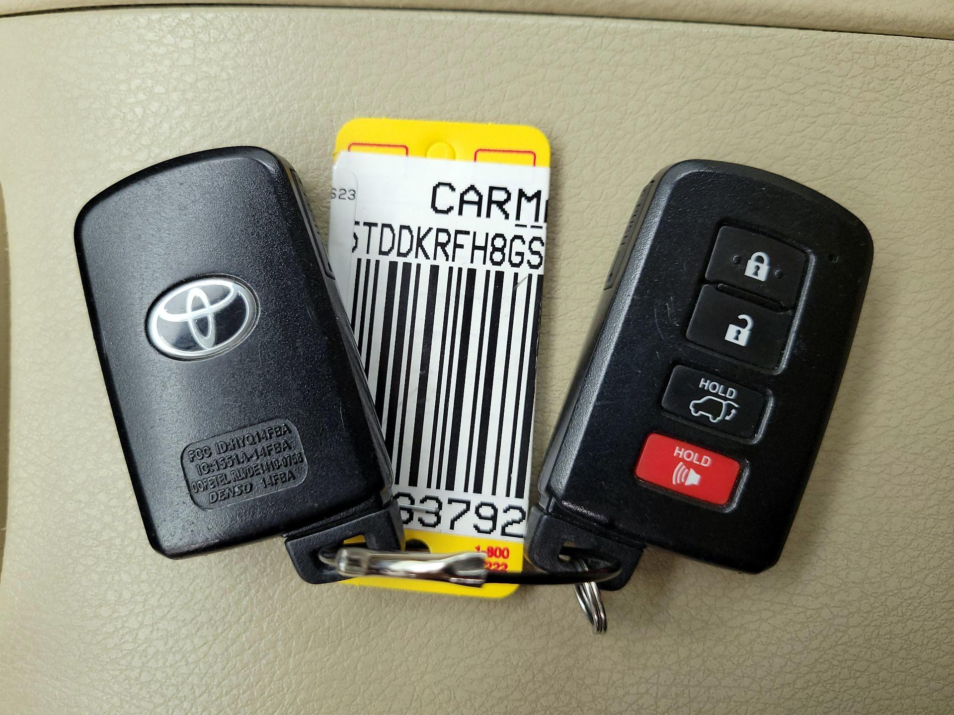 Thumbnail: 2016 Toyota Highlander - 20