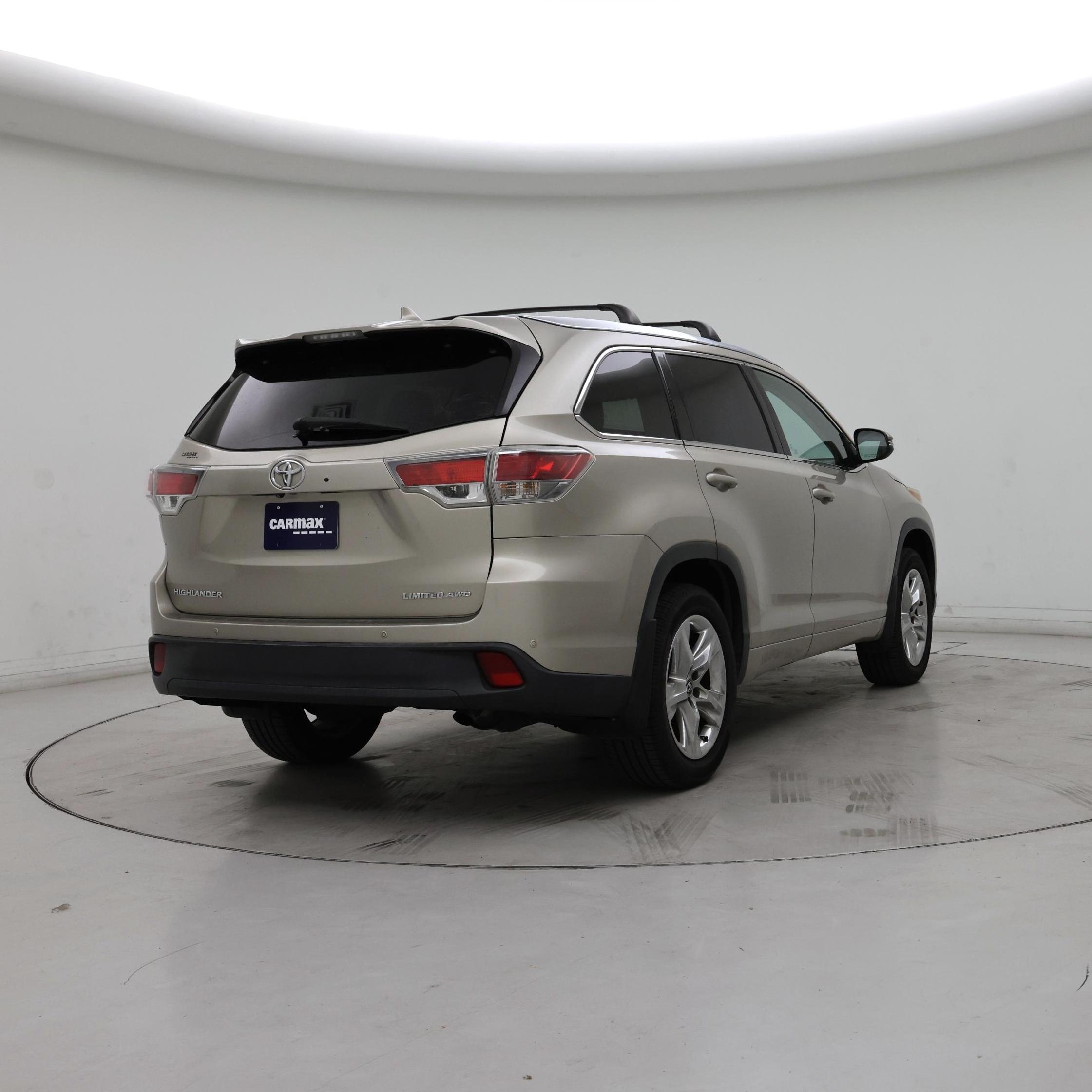 Thumbnail: 2016 Toyota Highlander - 8