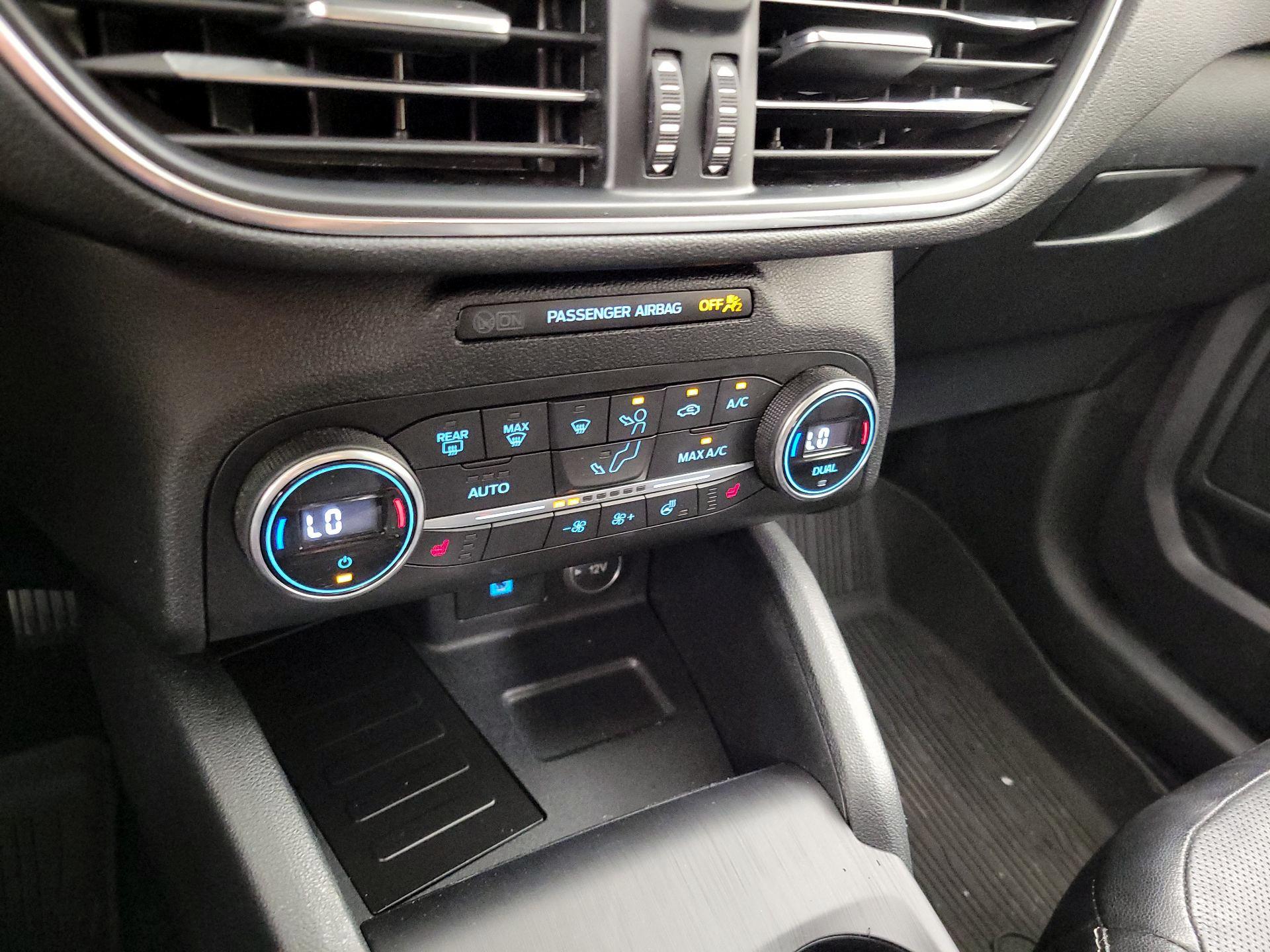 Thumbnail: 2020 Ford Escape - 16