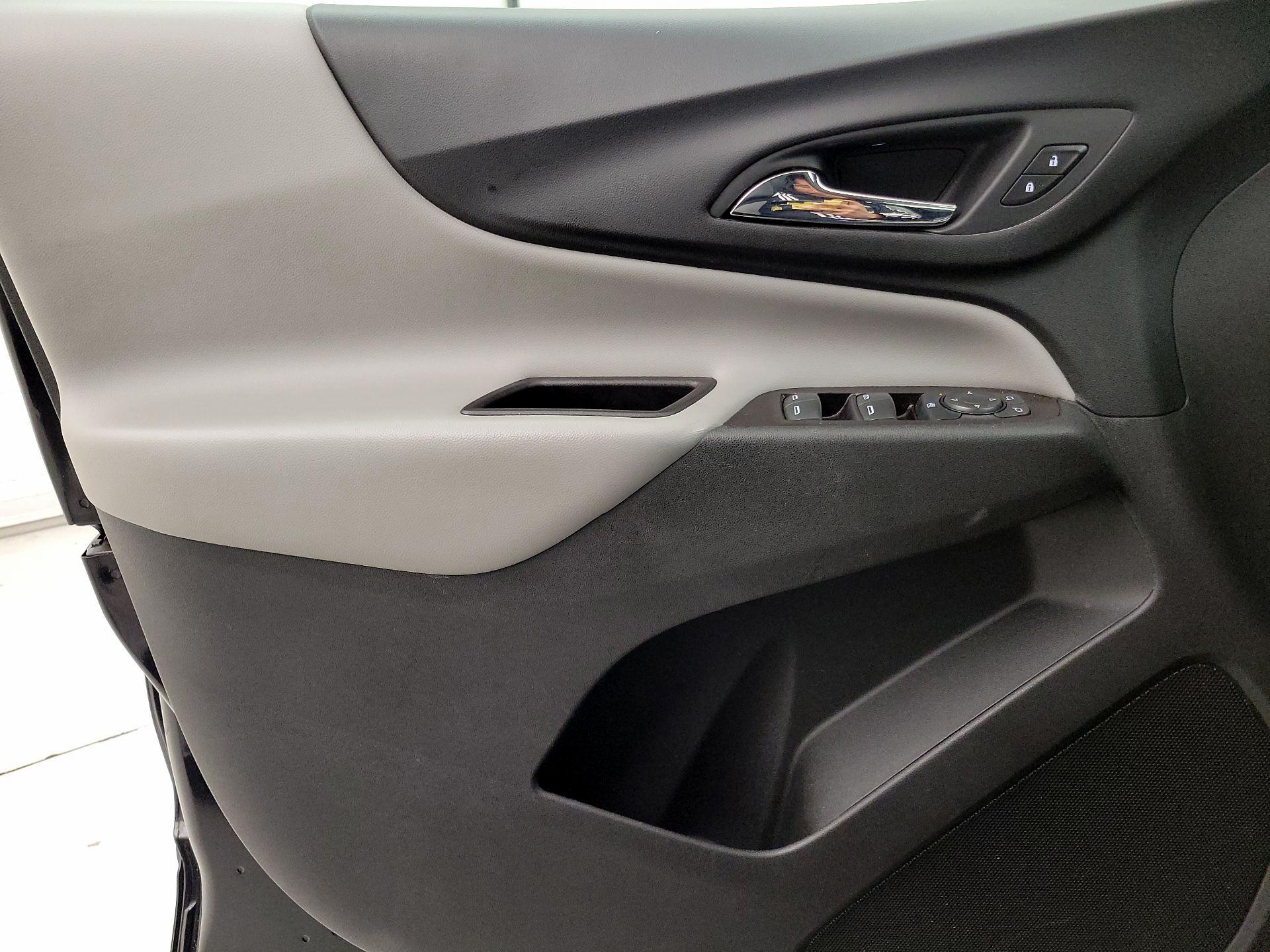 Thumbnail: 2022 Chevrolet Equinox - 12