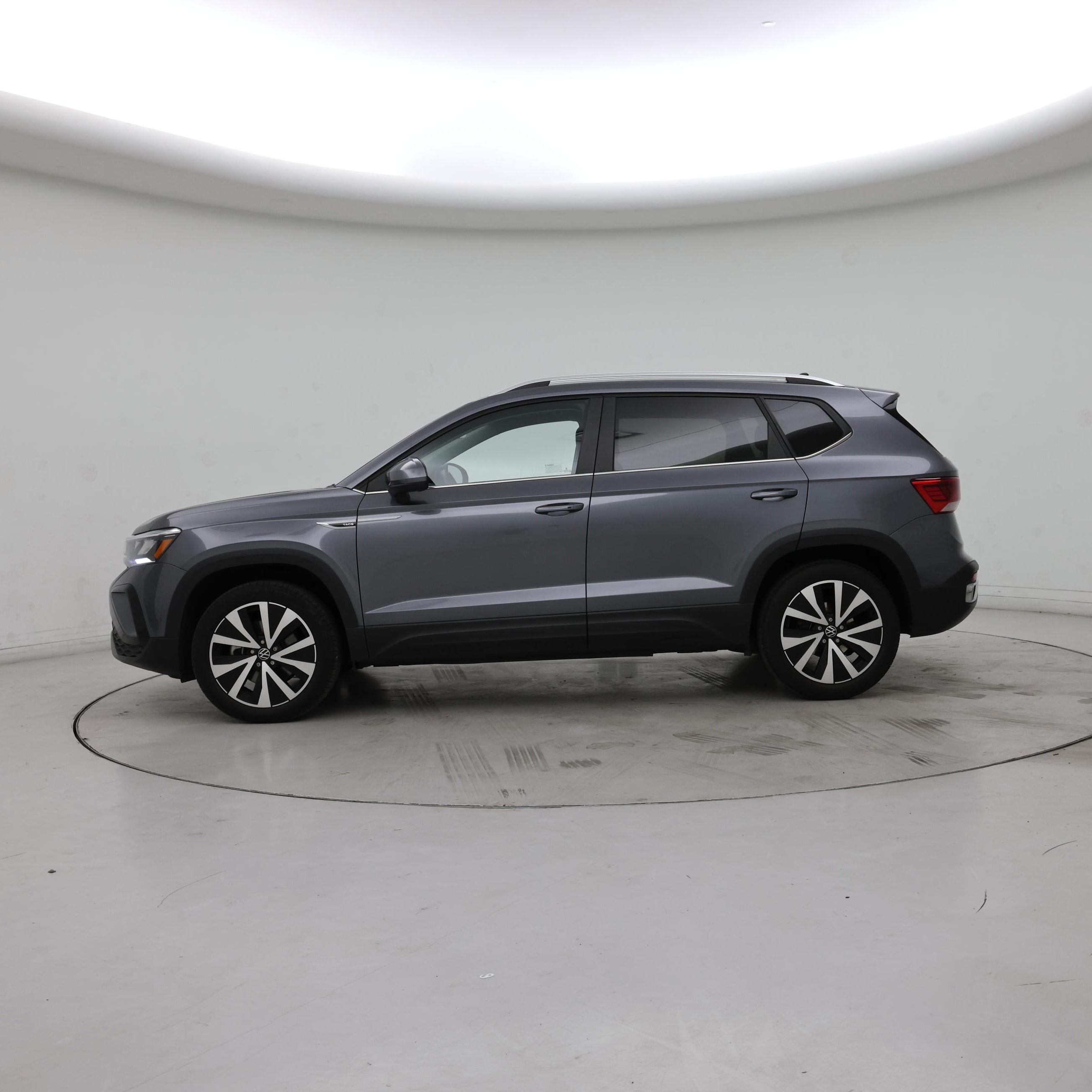 Thumbnail: 2023 Volkswagen Taos - 3