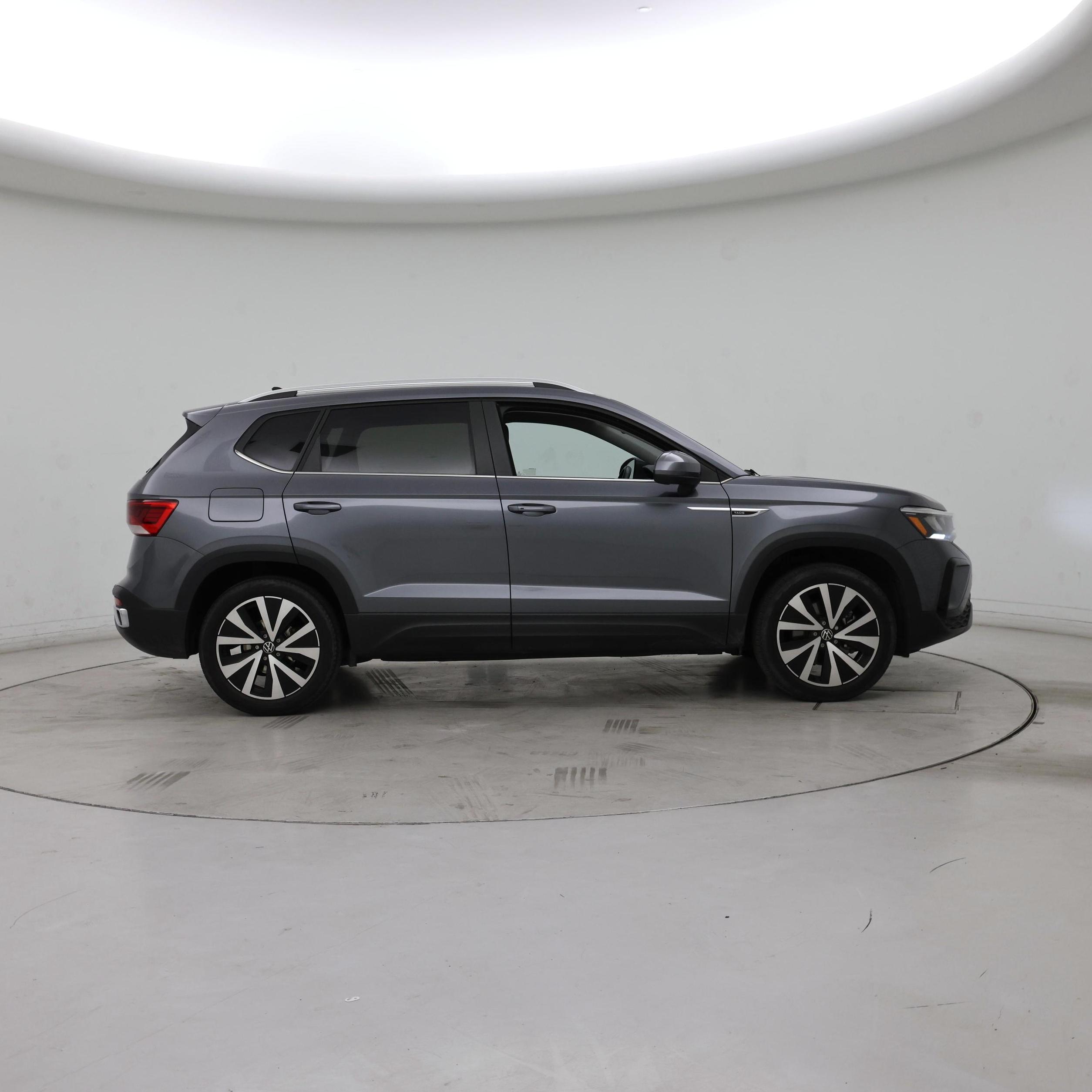 Thumbnail: 2023 Volkswagen Taos - 7