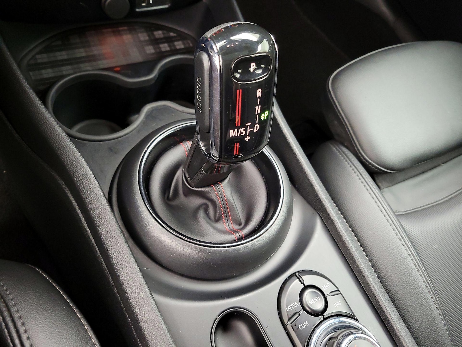 2020 MINI Clubman S - Photo 16