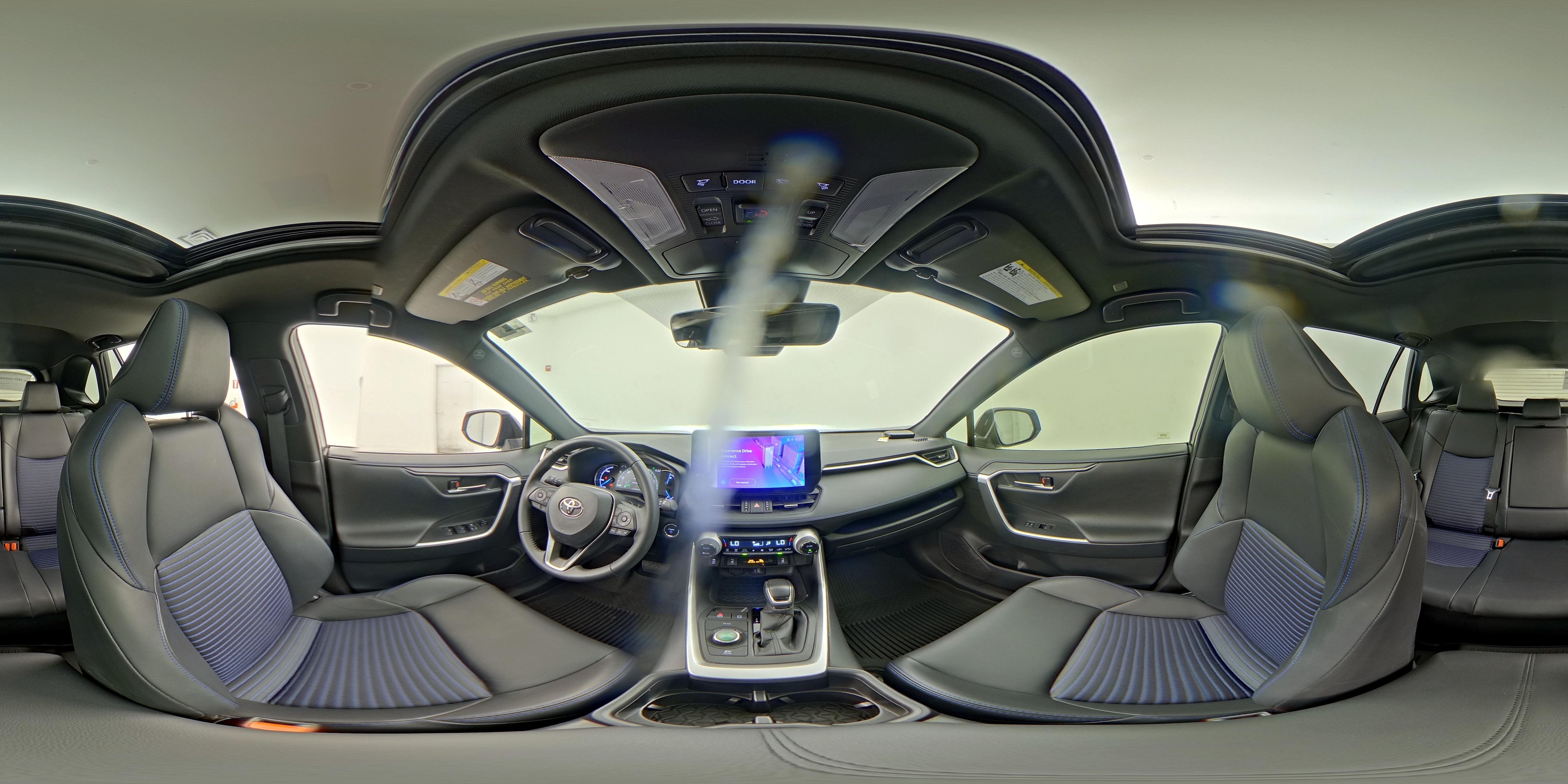 2025 Toyota RAV4 XSE - Photo 25