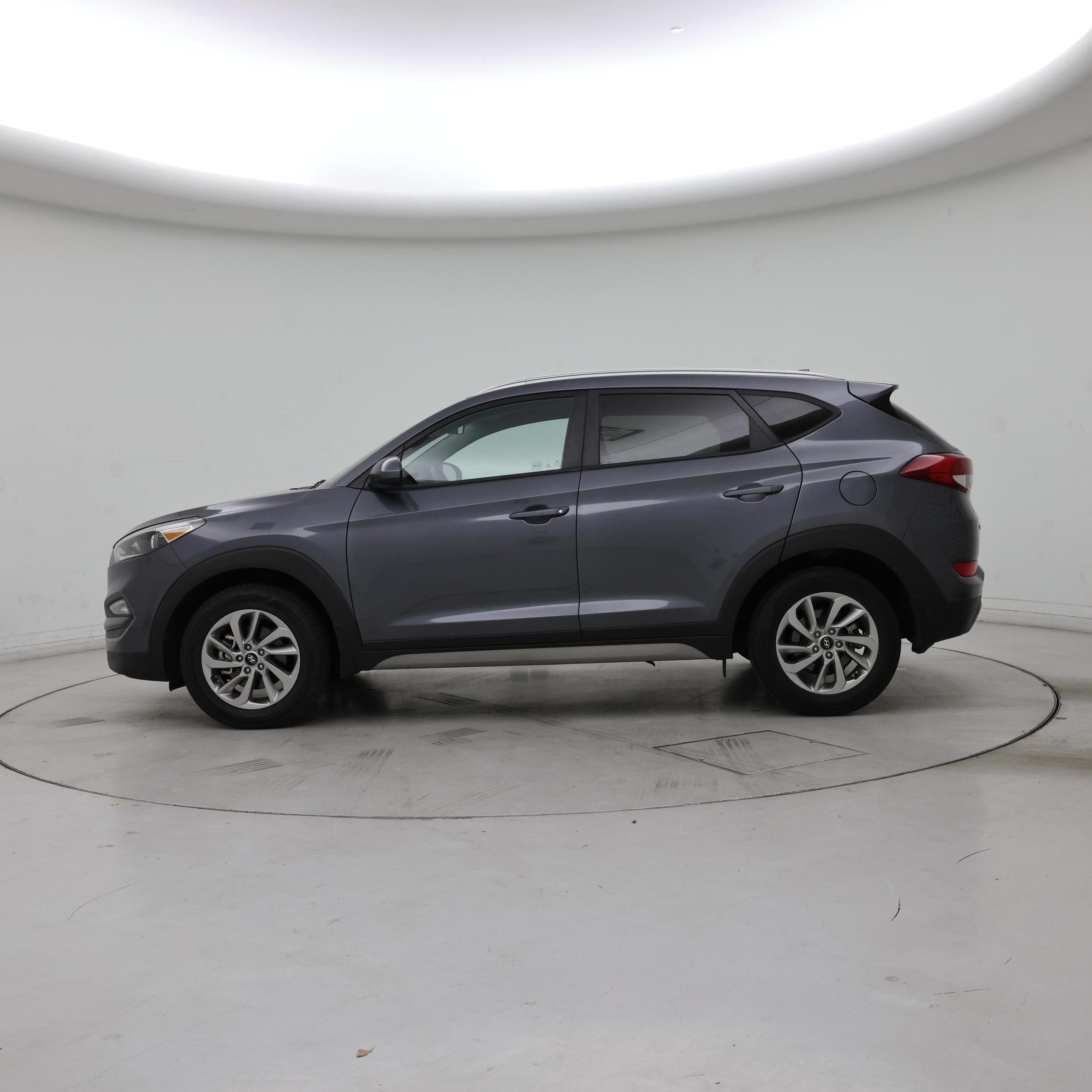 Thumbnail: 2018 Hyundai Tucson - 3