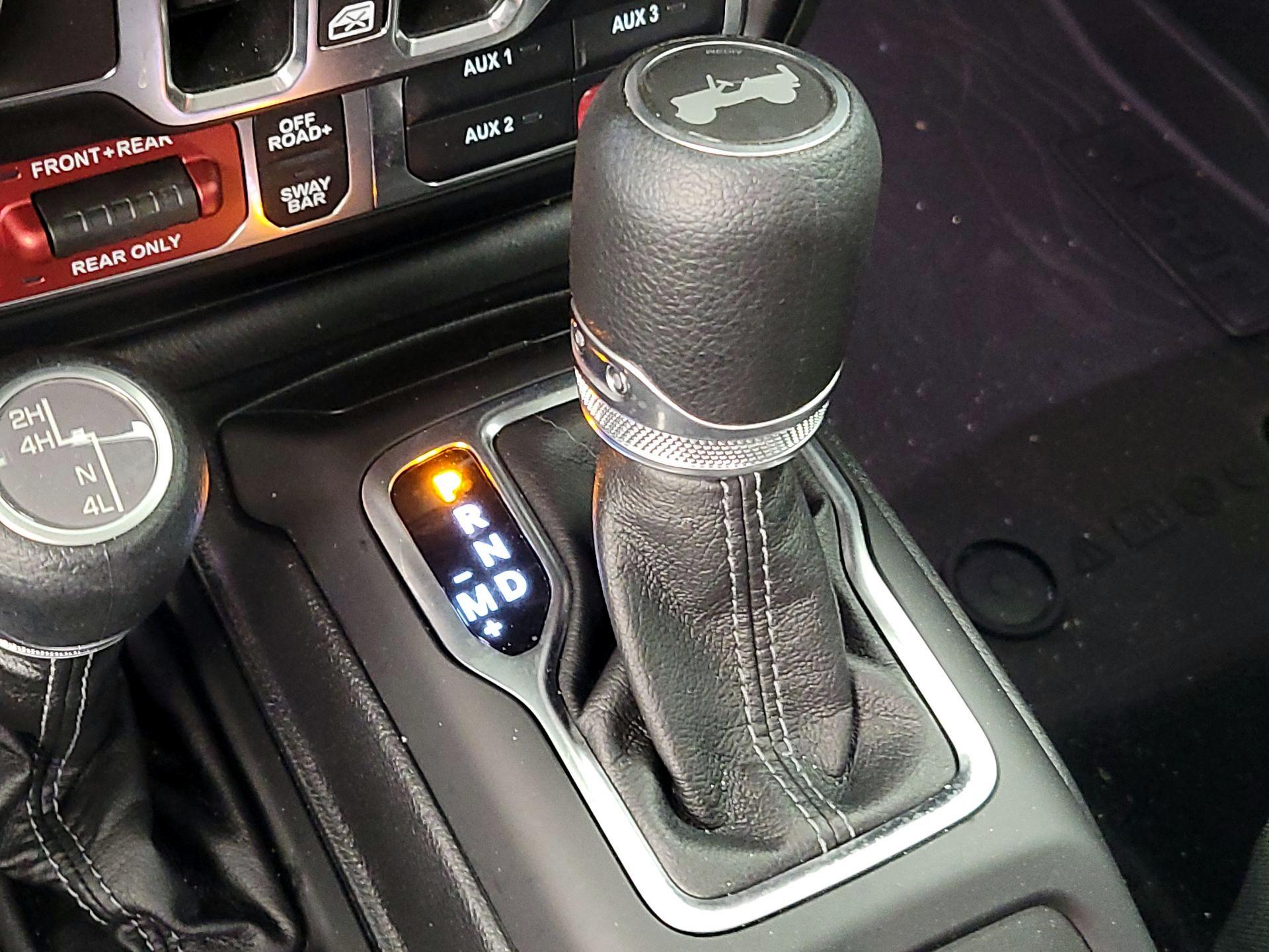 Thumbnail: 2025 Jeep Wrangler - 15