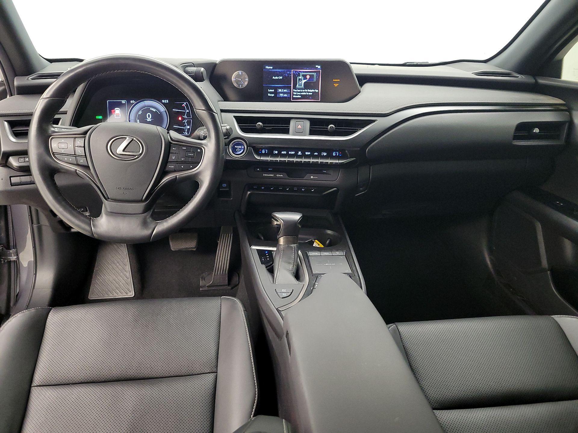 Thumbnail: 2020 Lexus UX - 9
