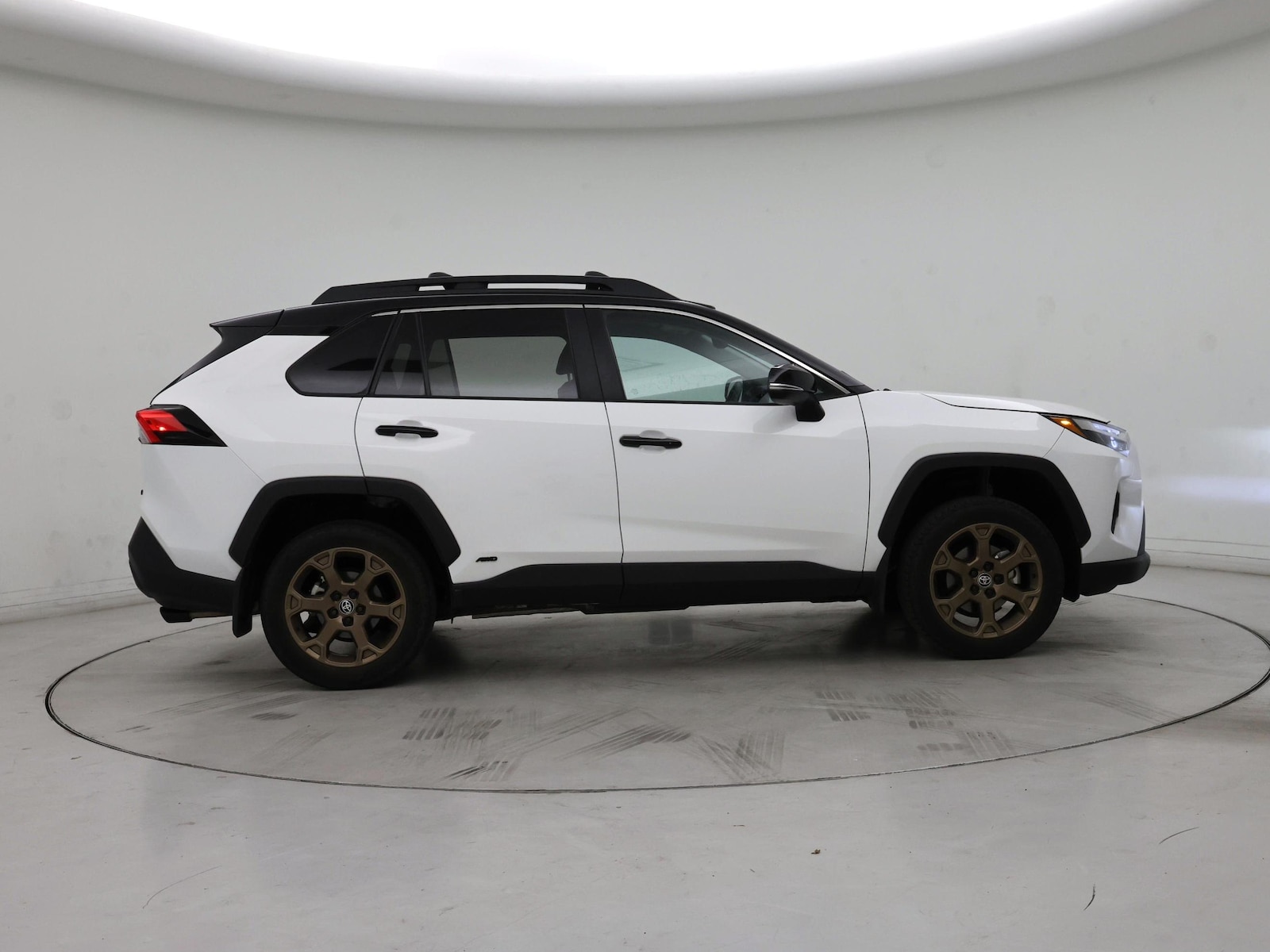 2024 Toyota RAV4 Woodland Edition - Photo 8