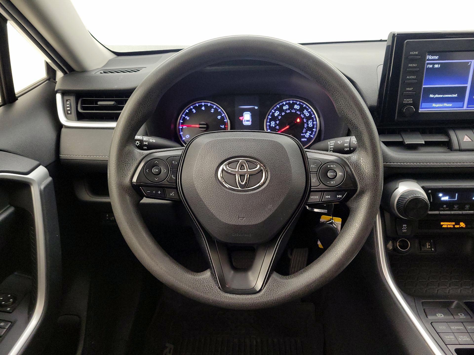 Thumbnail: 2019 Toyota RAV4 - 10