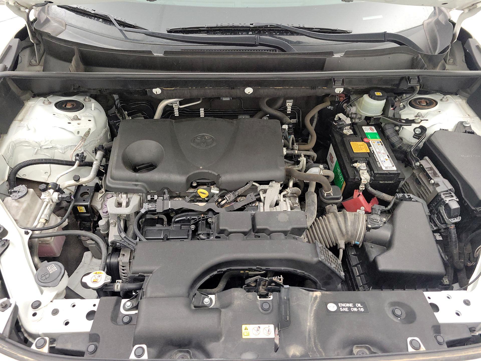 Thumbnail: 2019 Toyota RAV4 - 17