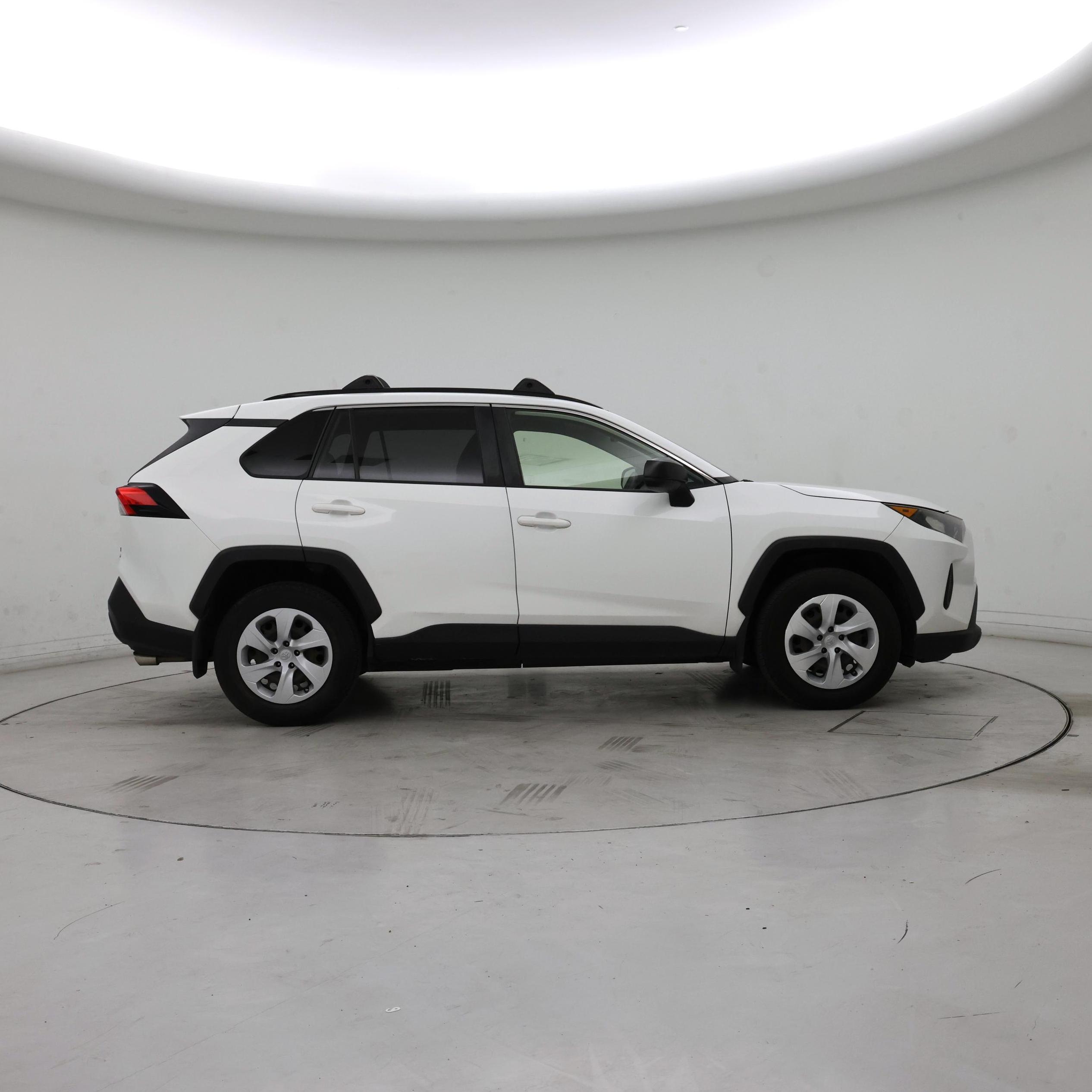 Thumbnail: 2019 Toyota RAV4 - 7