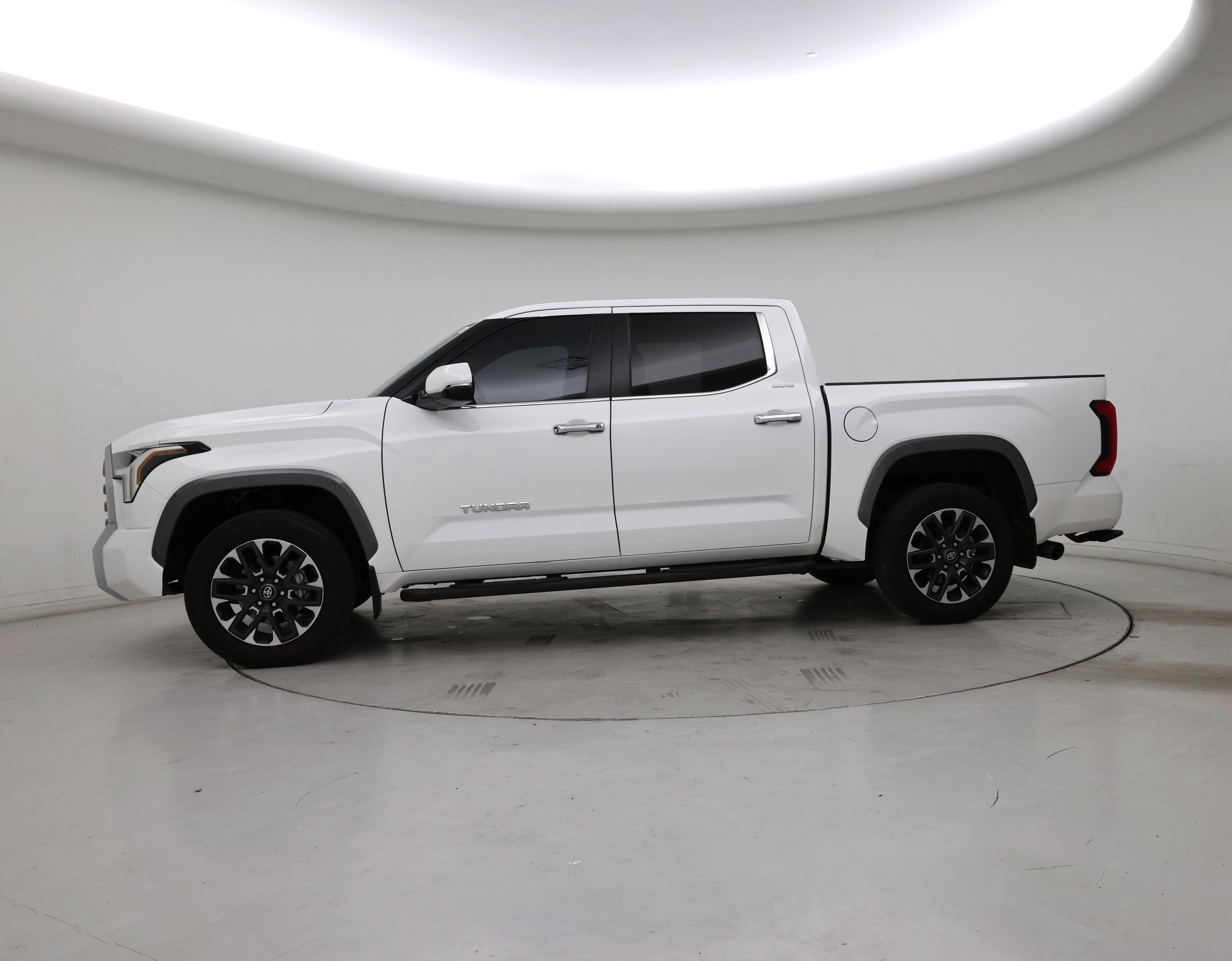 Thumbnail: 2025 Toyota Tundra - 3