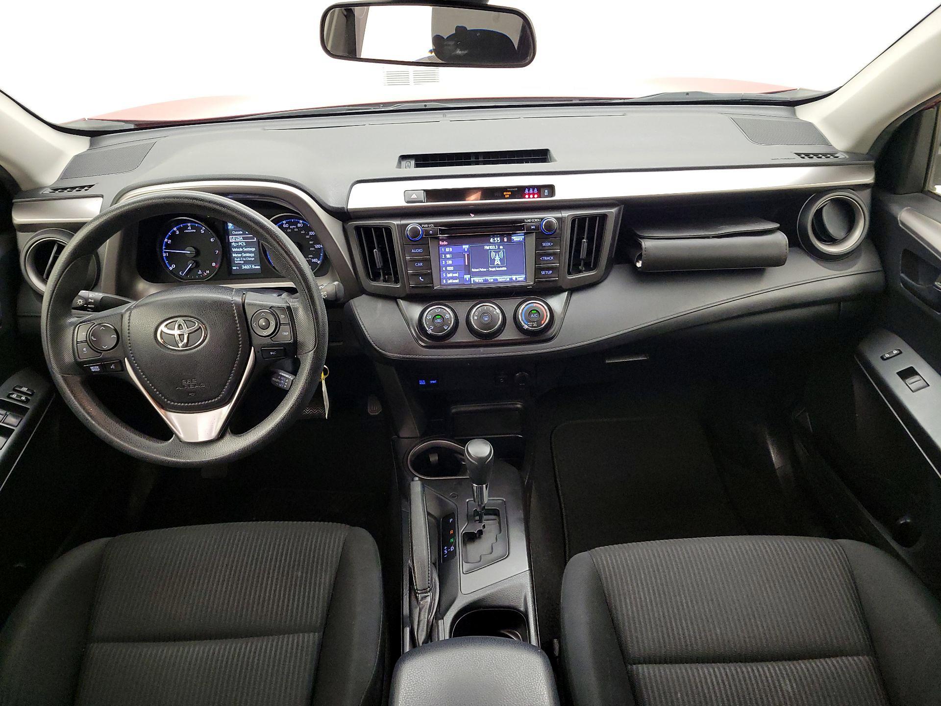 Thumbnail: 2017 Toyota RAV4 - 9