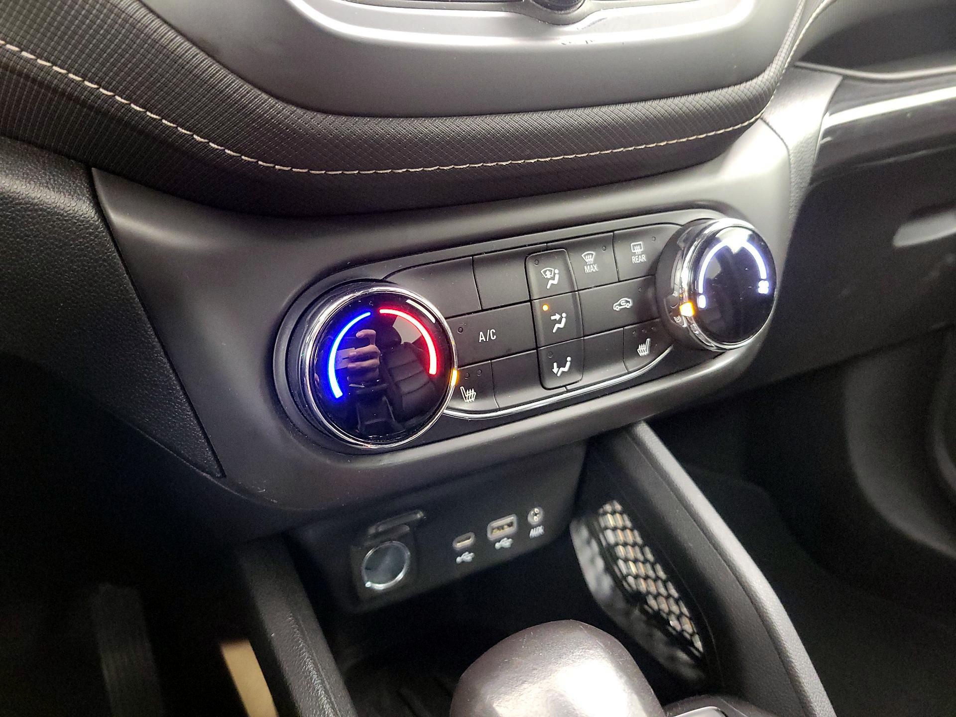 Thumbnail: 2021 Chevrolet TrailBlazer - 14
