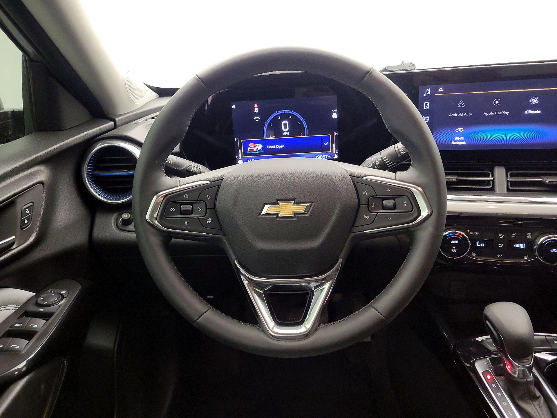 Thumbnail: 2025 Chevrolet Trax - 10