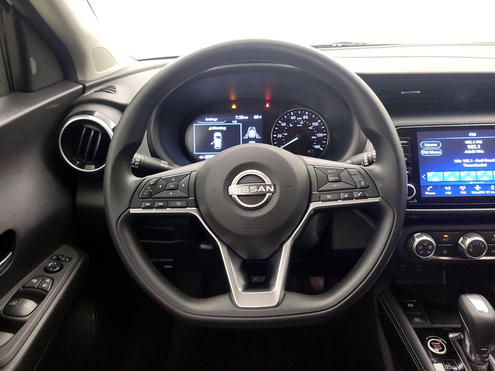 Thumbnail: 2023 Nissan Kicks - 10