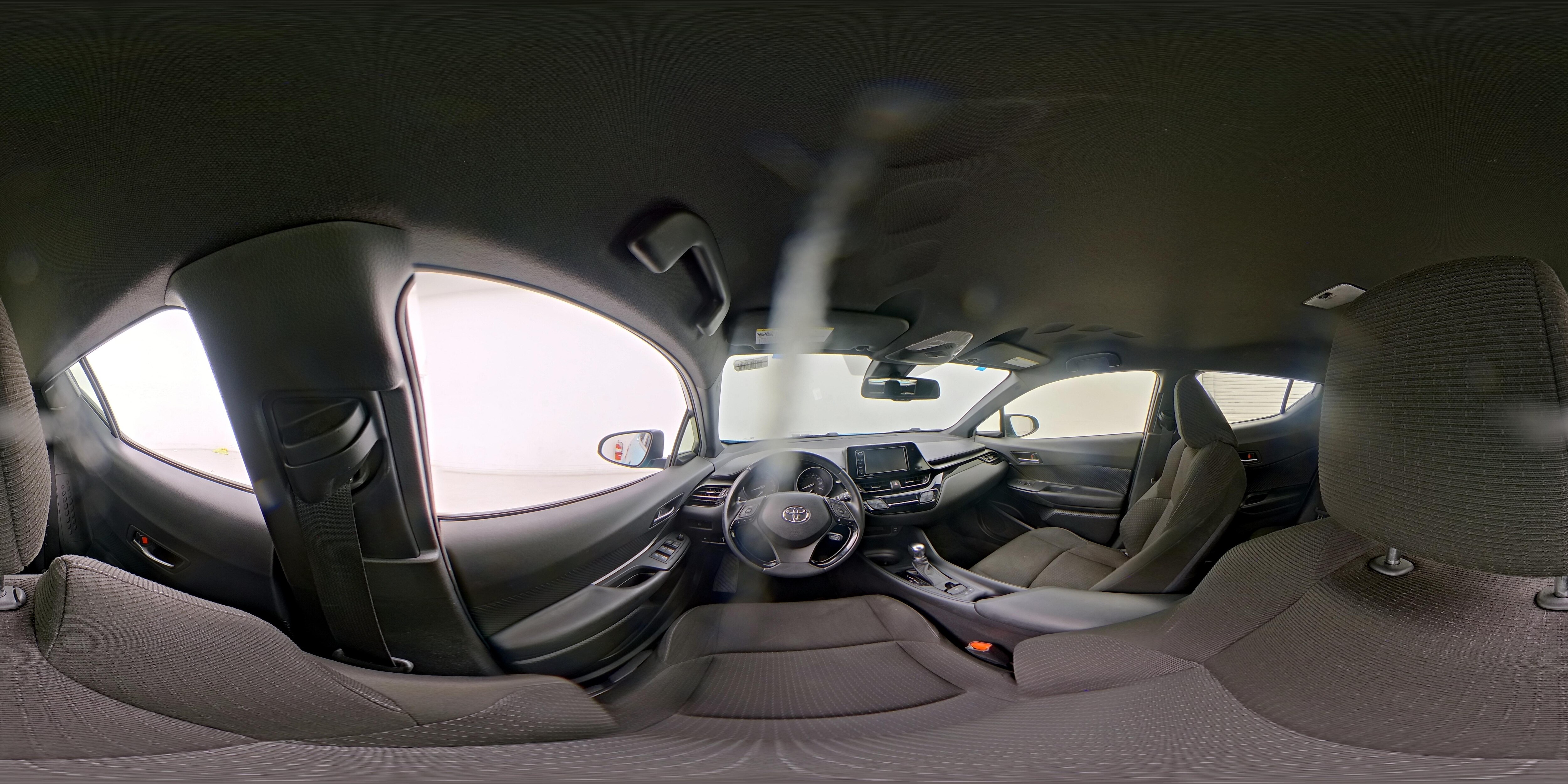 2018 Toyota C-HR XLE - Photo 22