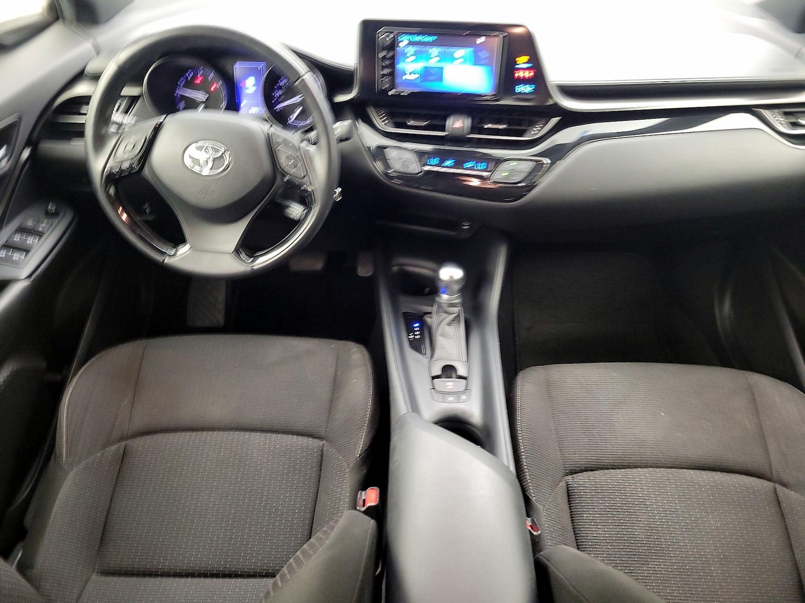 2018 Toyota C-HR XLE - Photo 10