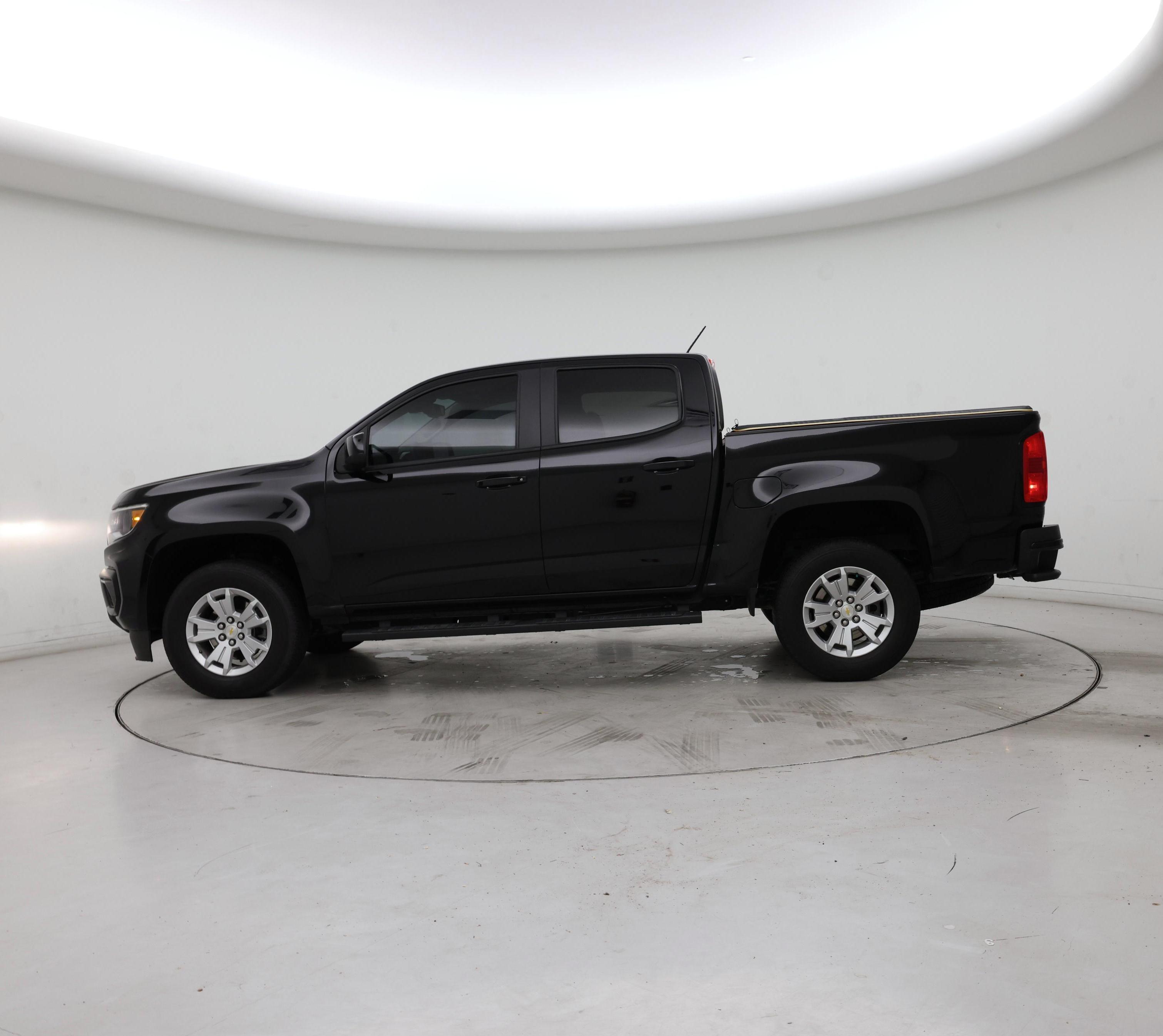Thumbnail: 2022 Chevrolet Colorado - 3