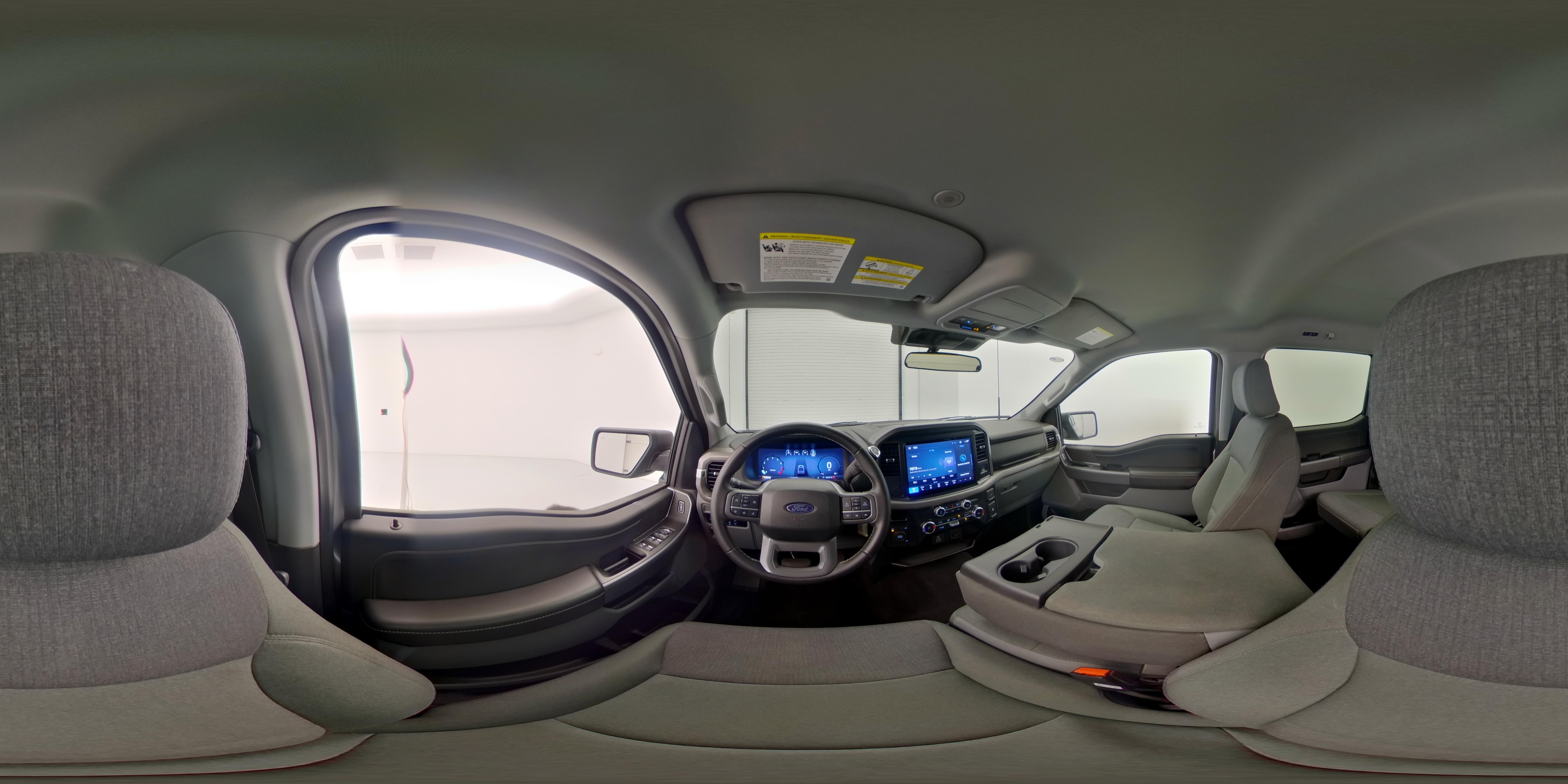 2025 Ford F-150 XLT - Photo 26