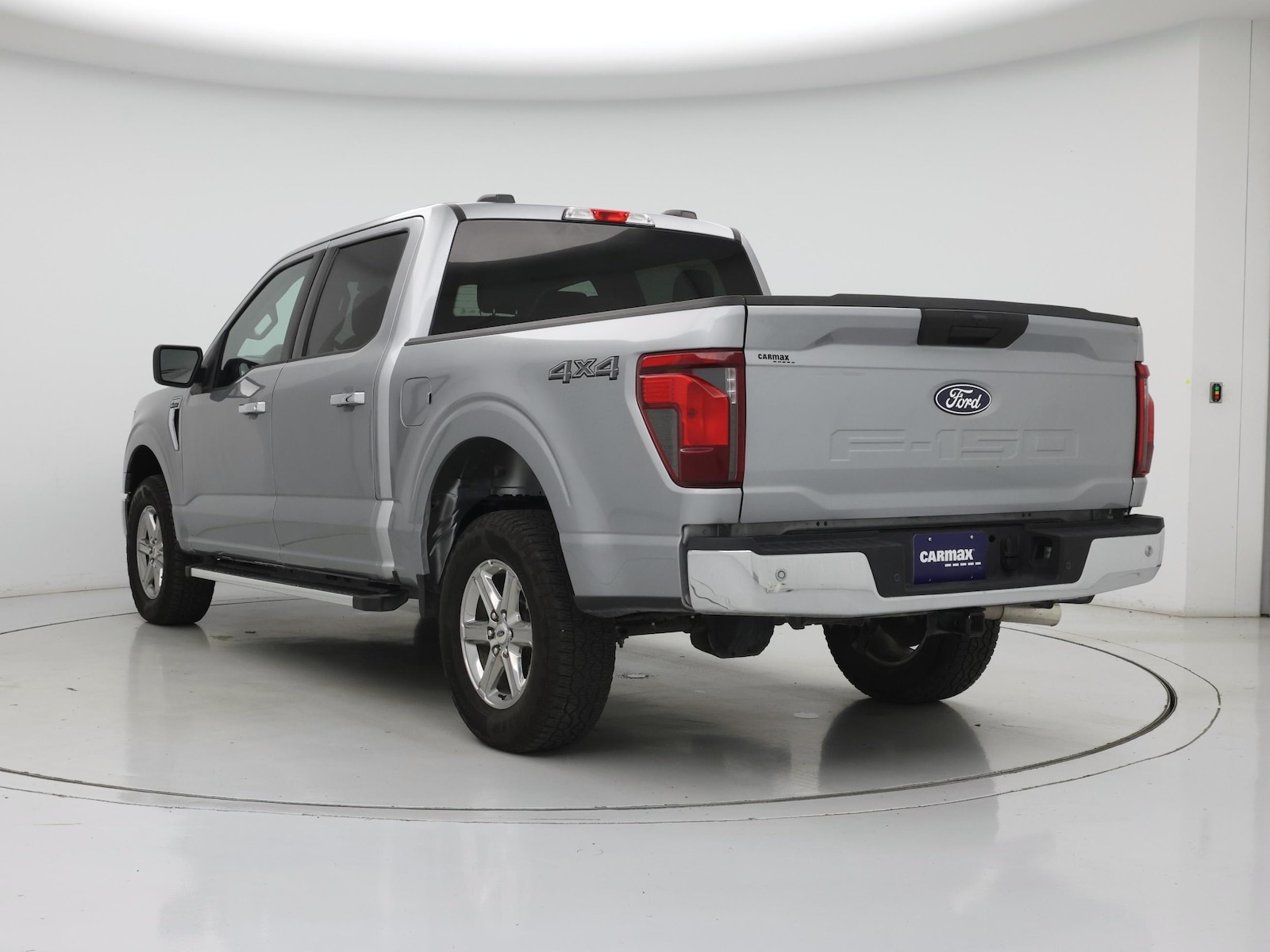 2025 Ford F-150 XLT - Photo 3