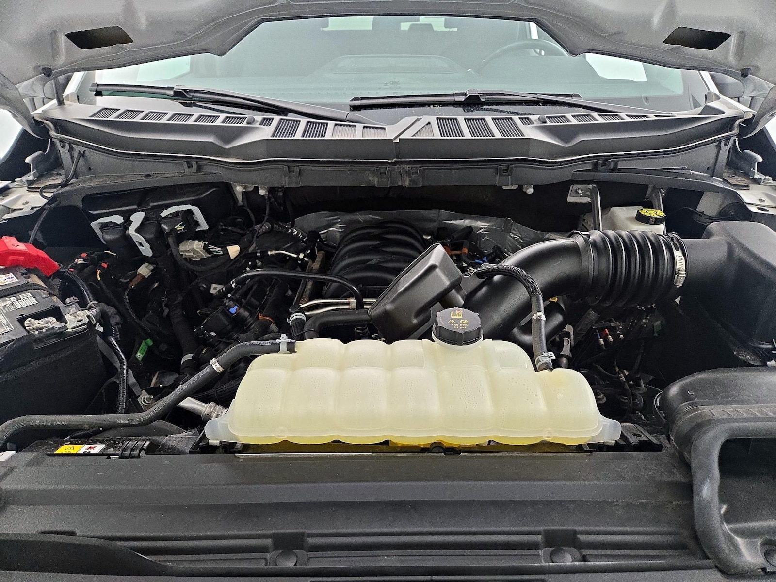 2025 Ford F-150 XLT - Photo 22