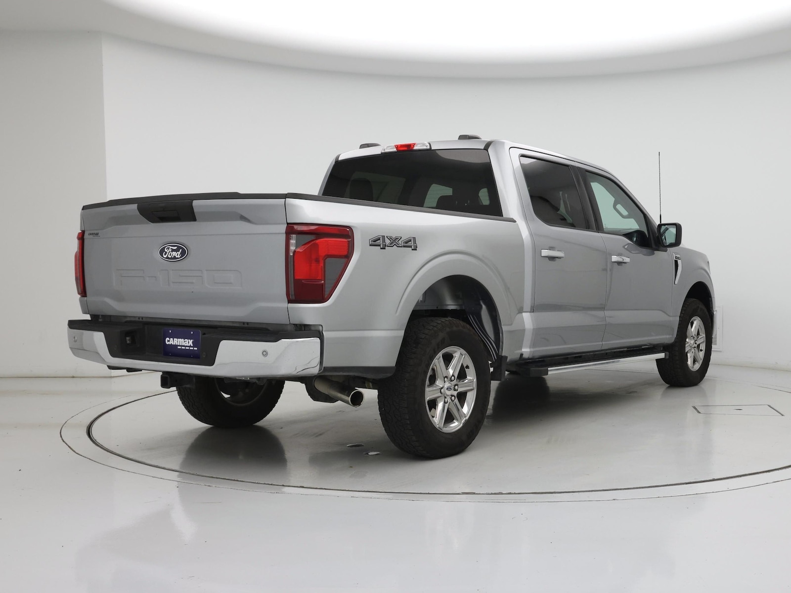 2025 Ford F-150 XLT - Photo 9