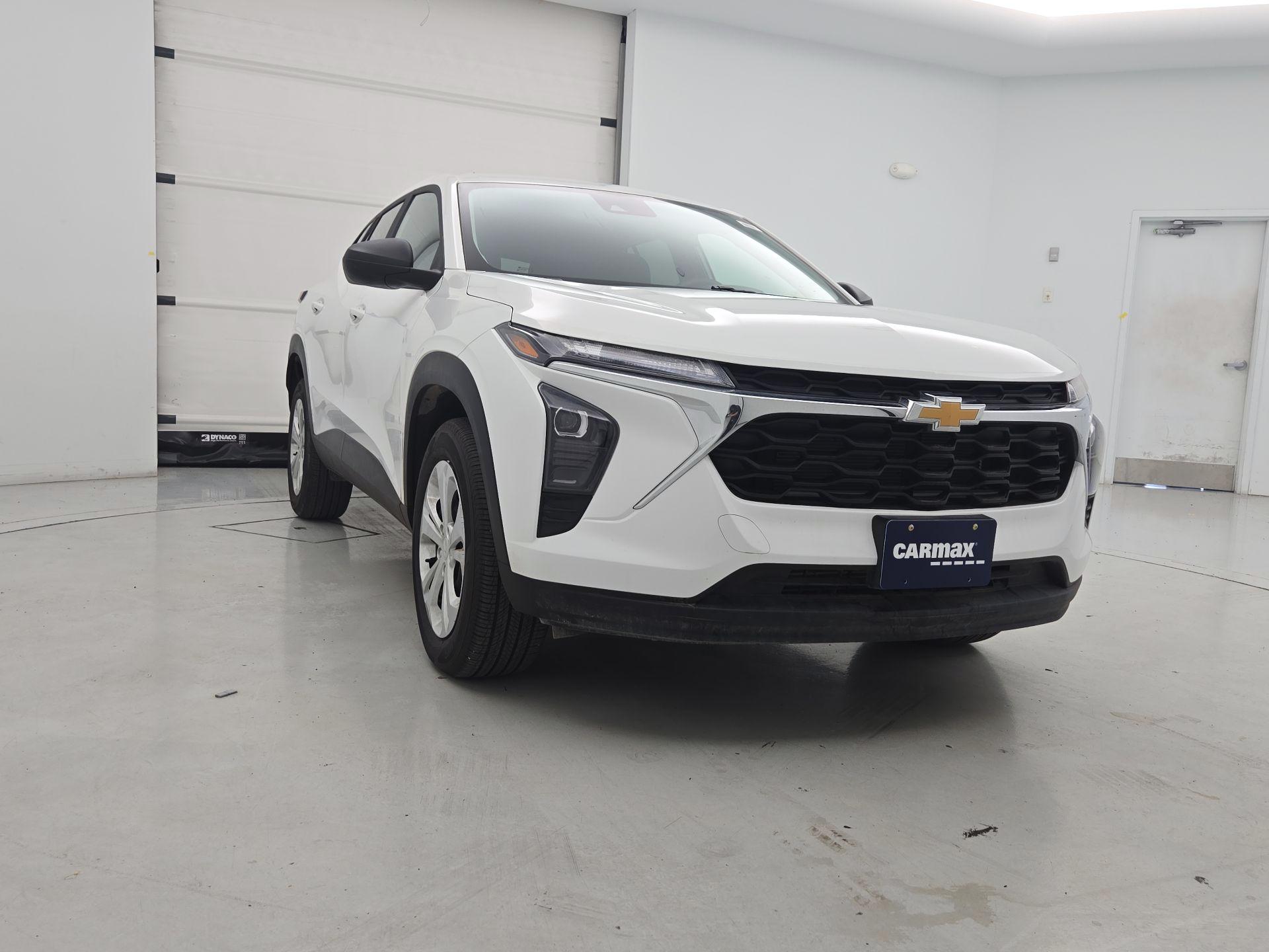 Thumbnail: 2024 Chevrolet Trax - 1