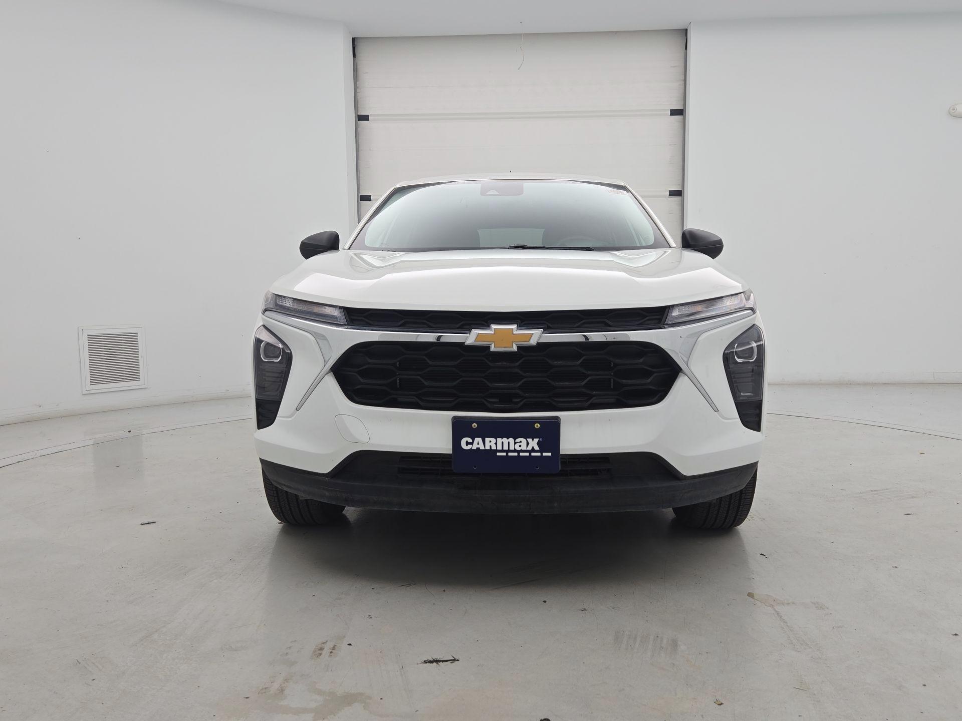 Thumbnail: 2024 Chevrolet Trax - 2