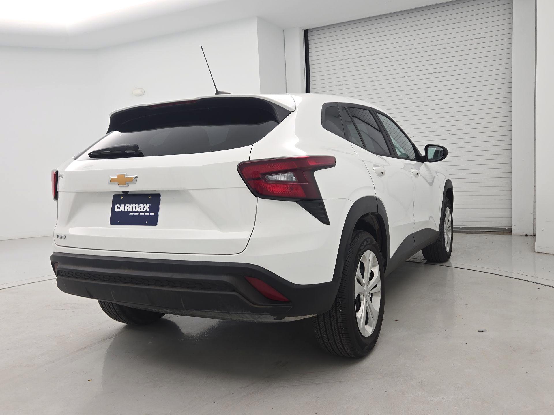 Thumbnail: 2024 Chevrolet Trax - 5