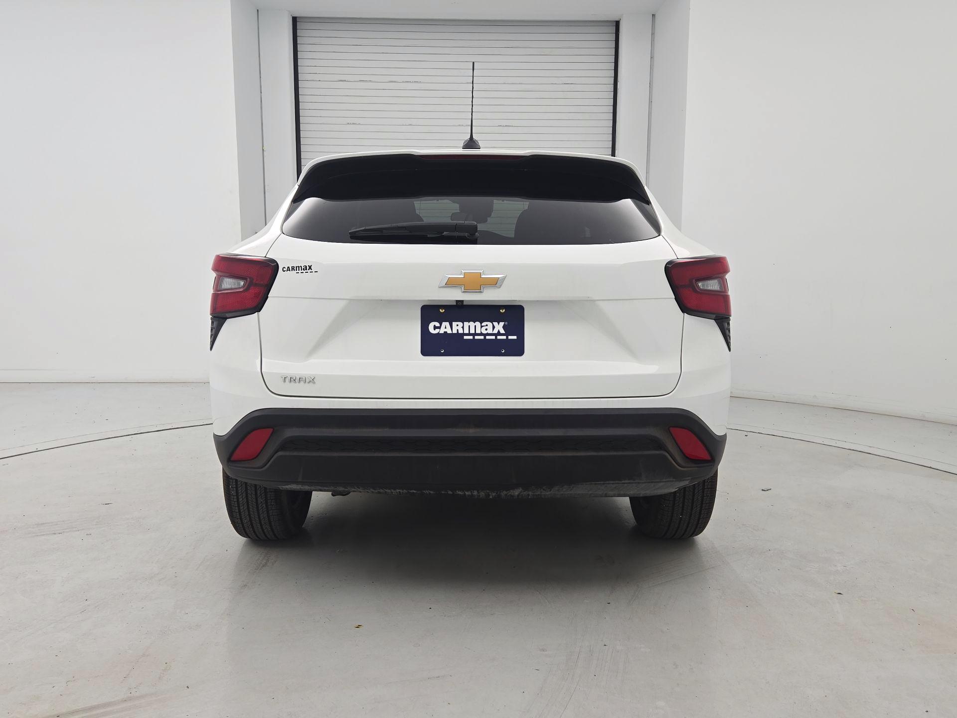 Thumbnail: 2024 Chevrolet Trax - 6