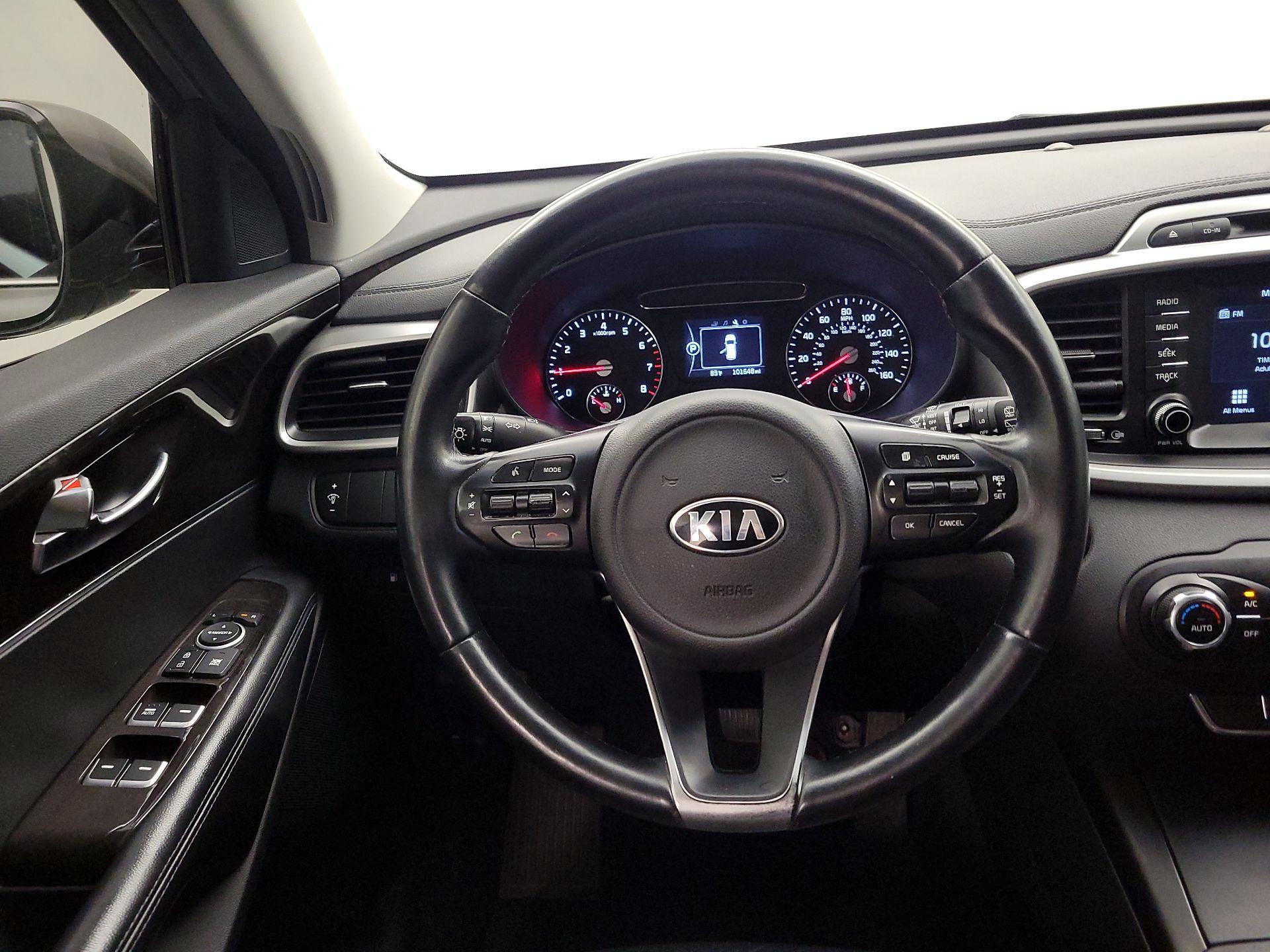 Thumbnail: 2017 Kia Sorento - 10